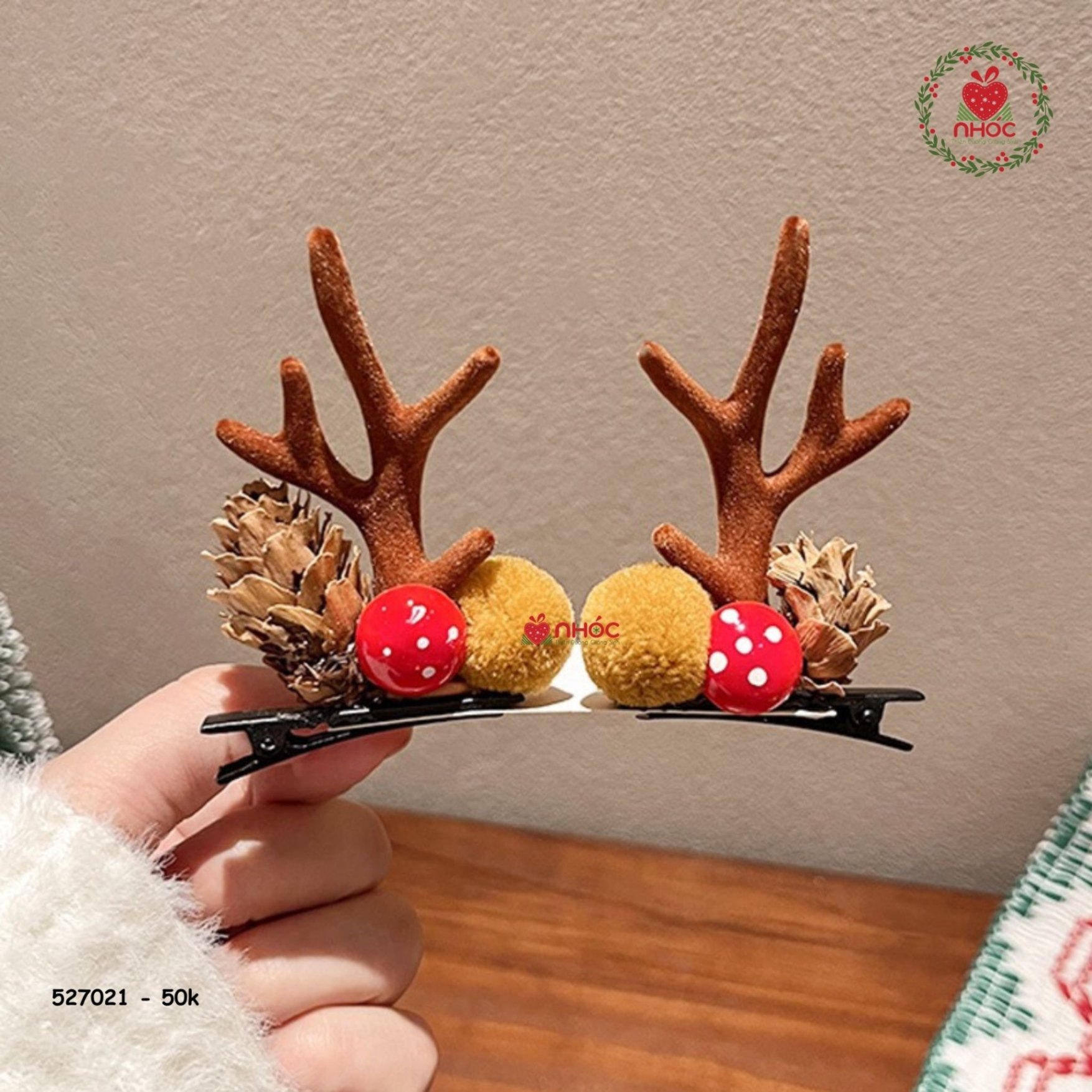 Kẹp tóc Noel sừng tuần lộc đính quả thông nấm bộ 2 - Nâu - 5001