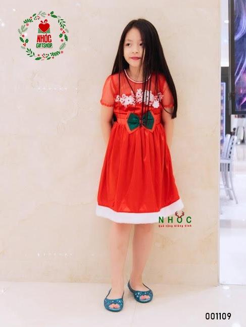 Đầm nhung noel ngực thêu hoa mai - Size 6 - 65200