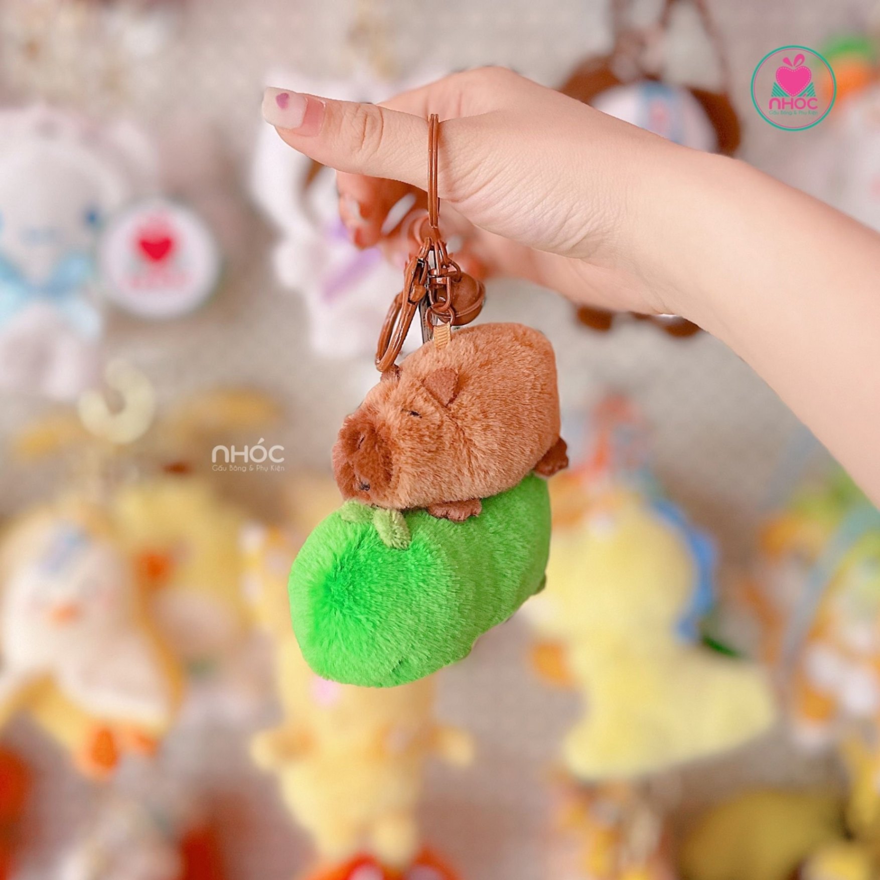 Móc khoá bông Capybara cưỡi cá sấu - 9001