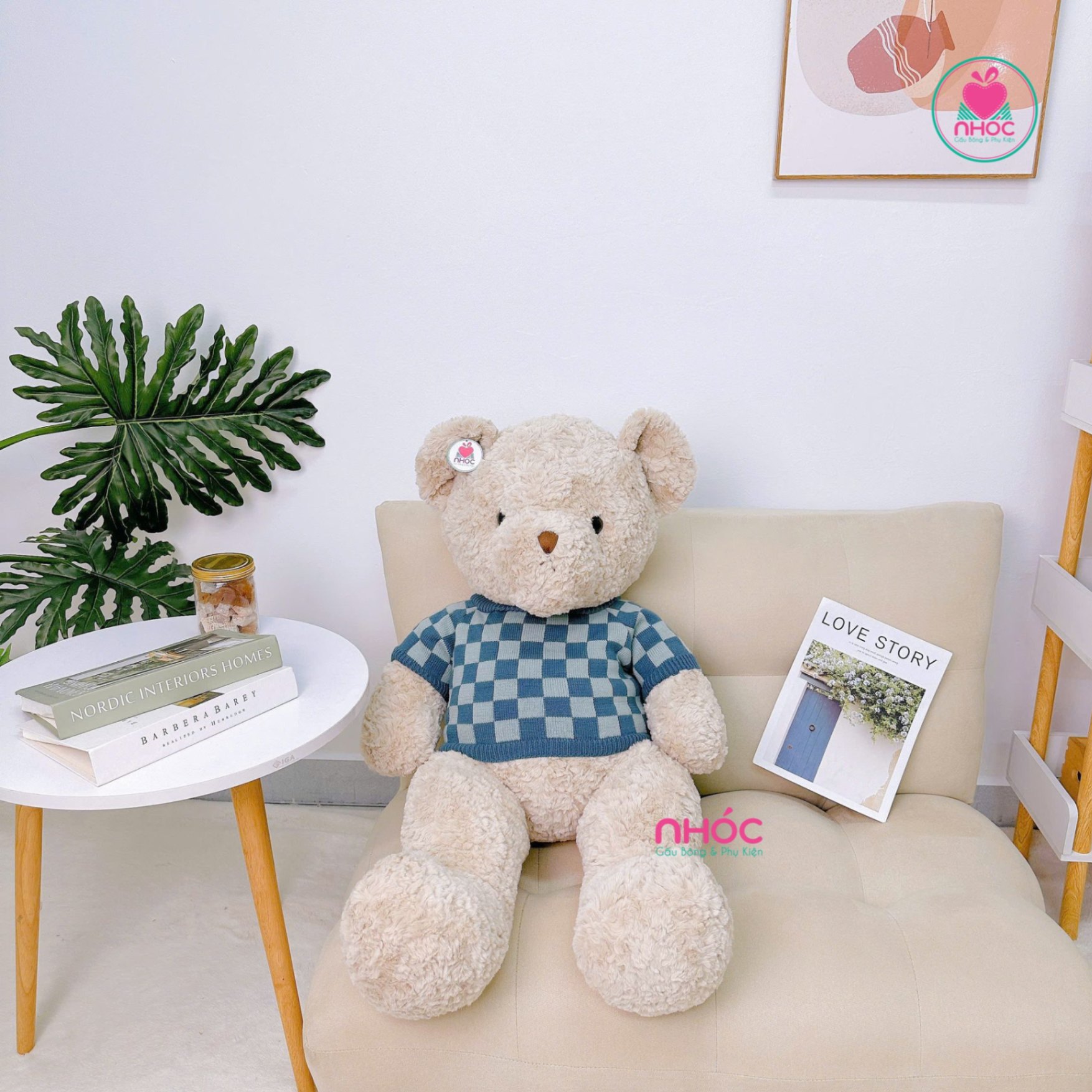 Gấu teddy mặc áo len sọc caro chân dài lông xù