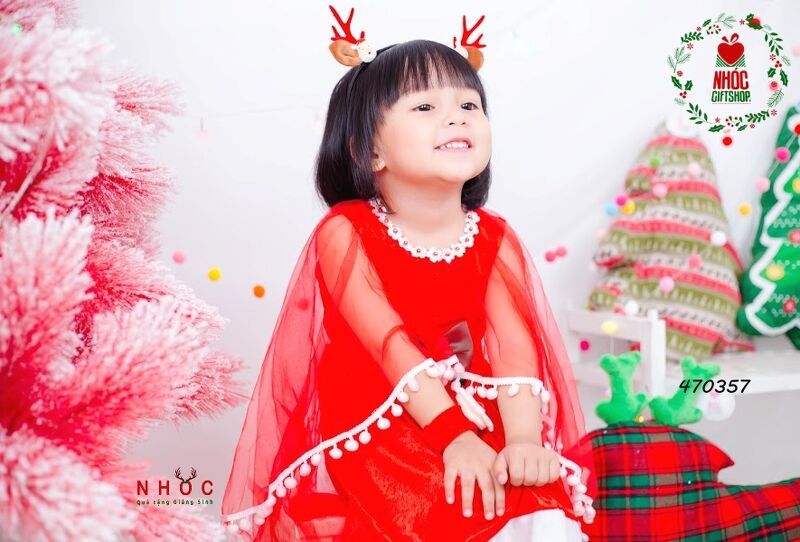 Đầm nhung noel choàng voan sát nách - Đỏ - Size 3 - 55200