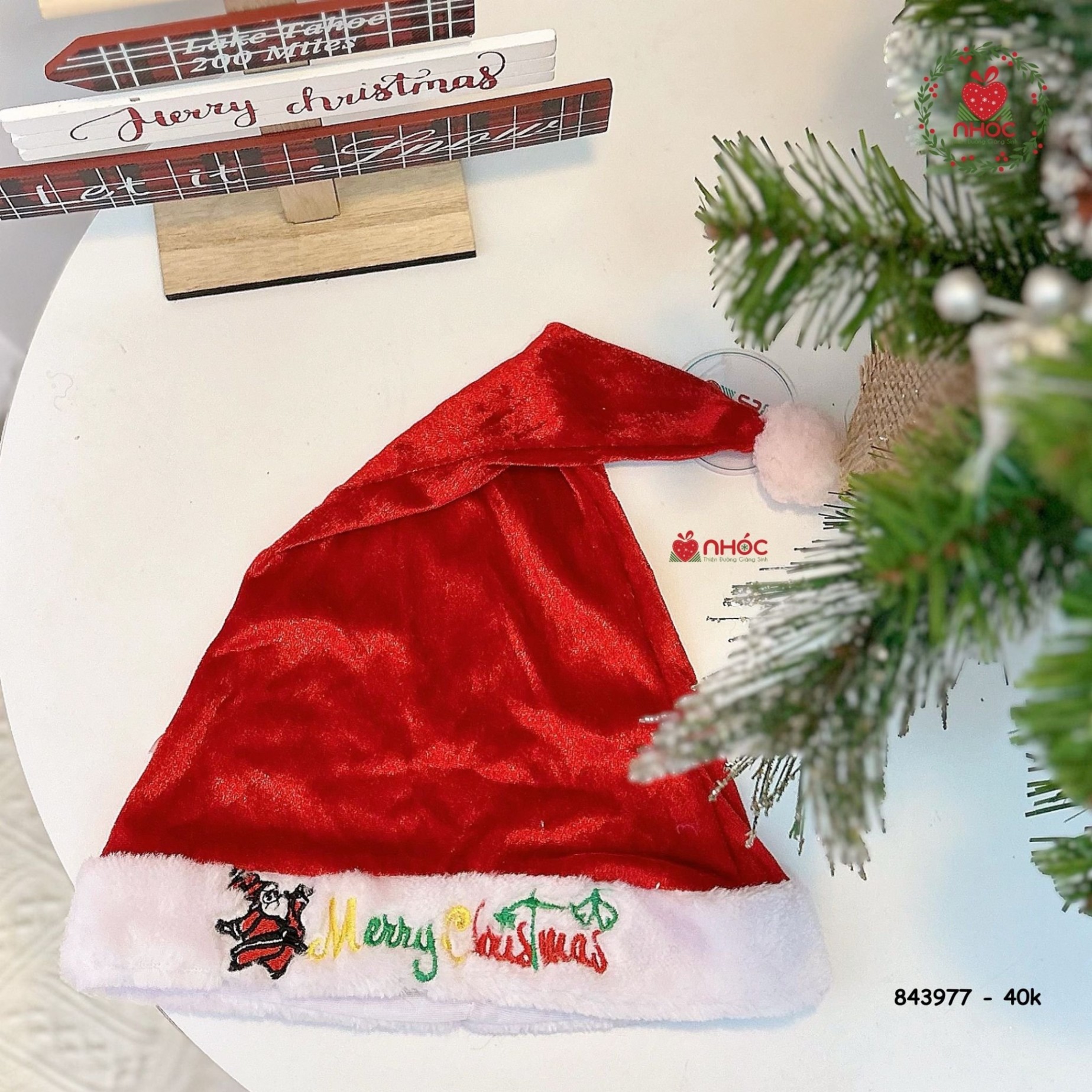 Mũ noel nhung thêu Merry Christmas lớn - 4001