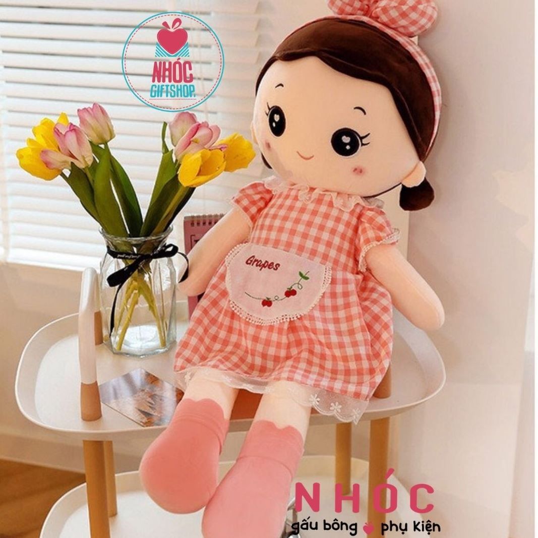 Búp bê bông mặc đầm sọc caro lông mịn - Đỏ - 115680