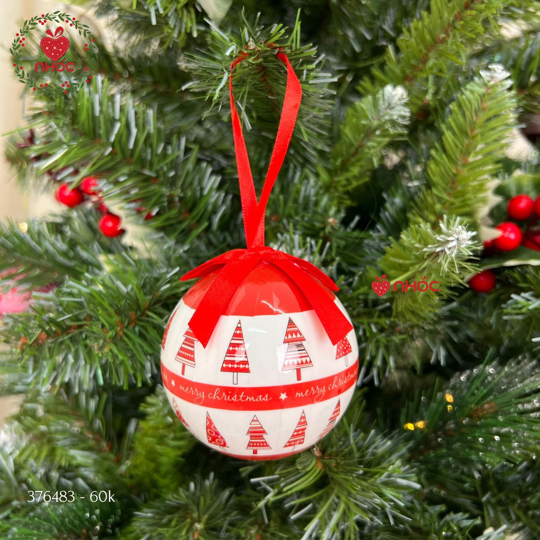 Trái châu đơn hoạ tiết noel - Cây thông trắng đỏ - 70 ly - 60
