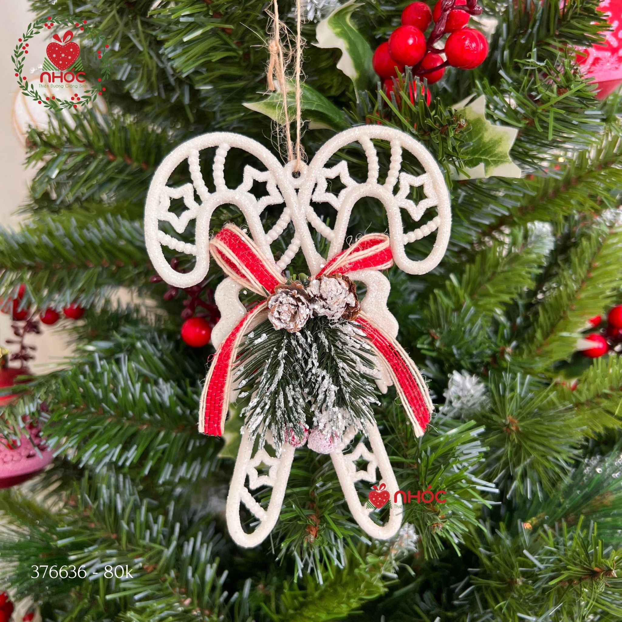 Phụ kiện trang trí noel treo gậy kim tuyến đính thông nơ - 8001