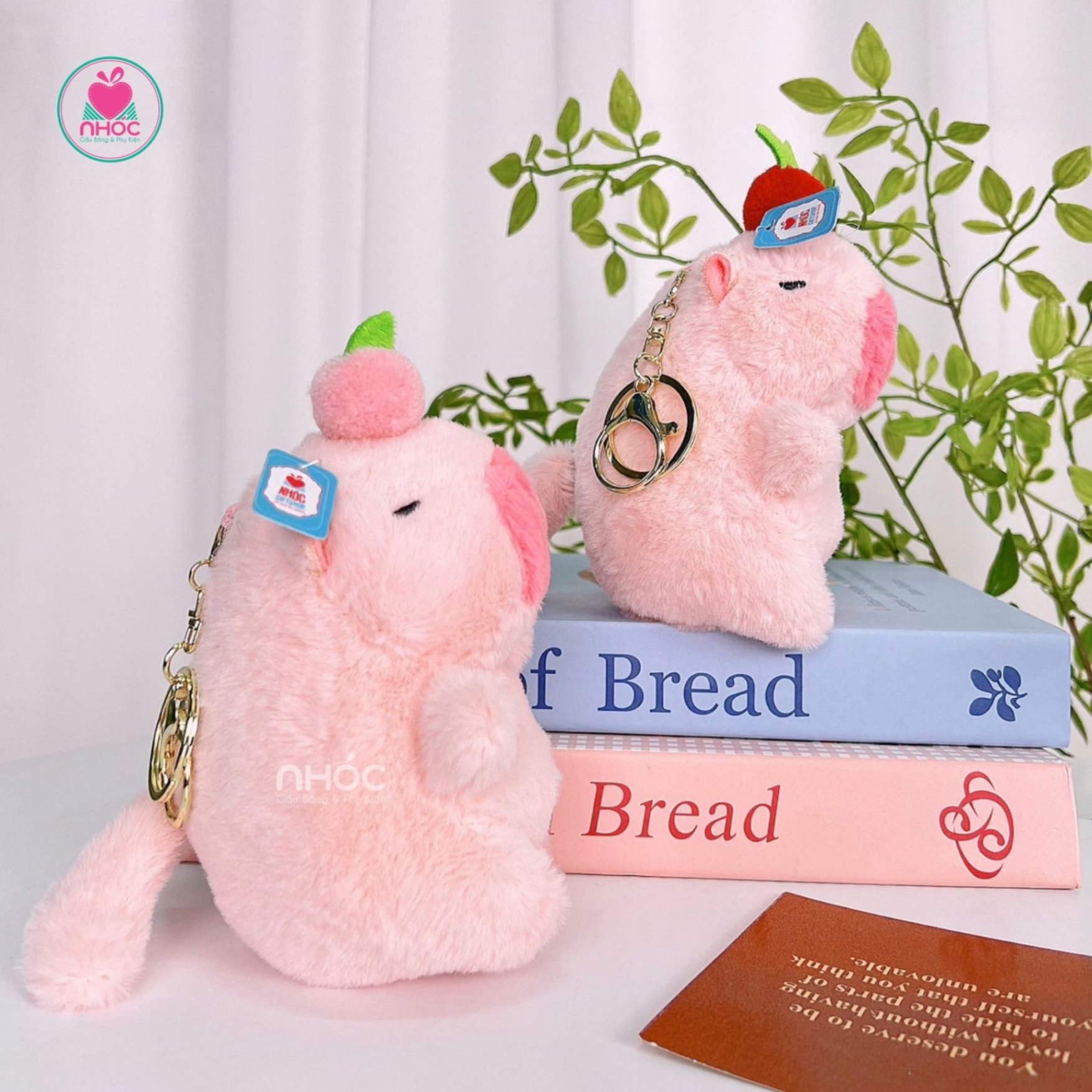 Móc khoá bông Capybara đuôi chong chóng - Hồng - 9501