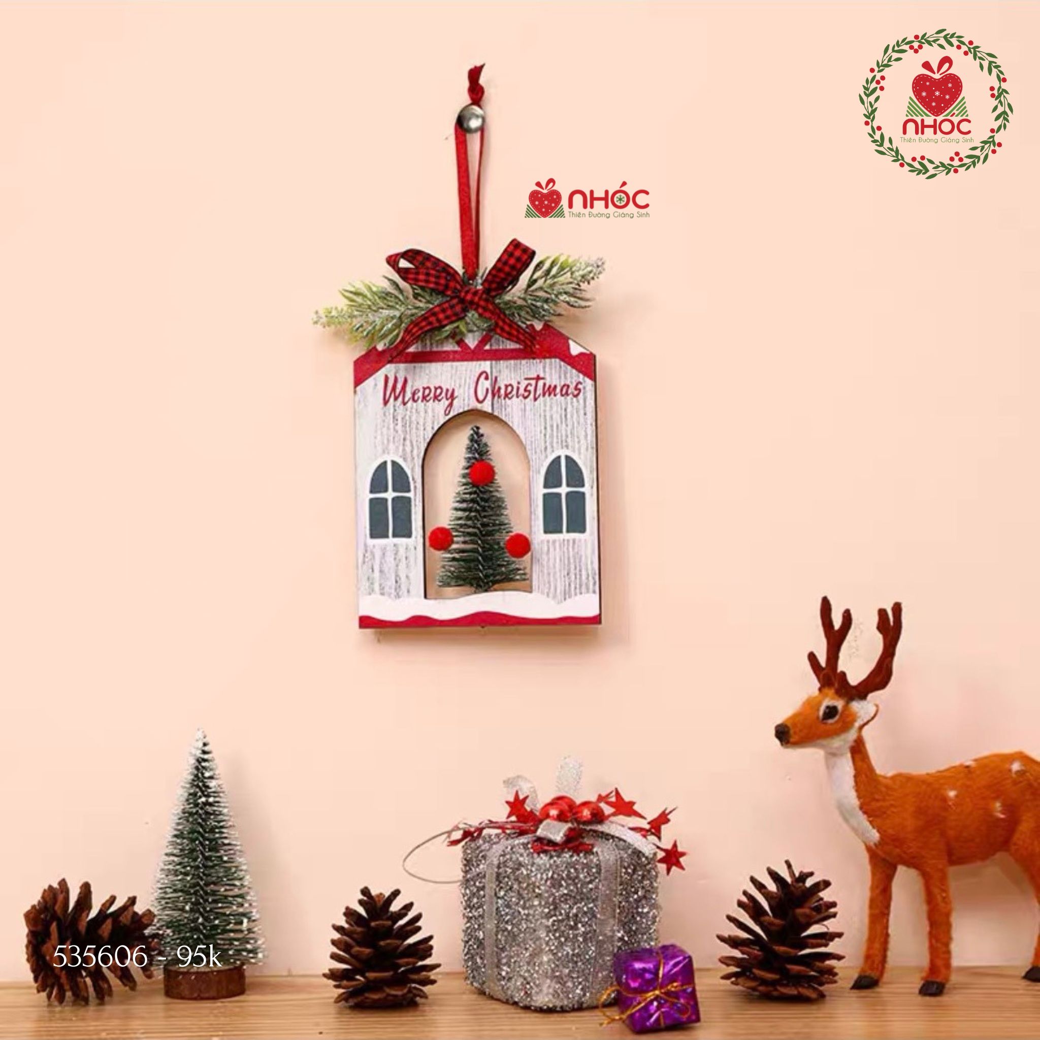 Phụ kiện trang trí Noel gỗ treo ngôi nhà cây thông - 1595