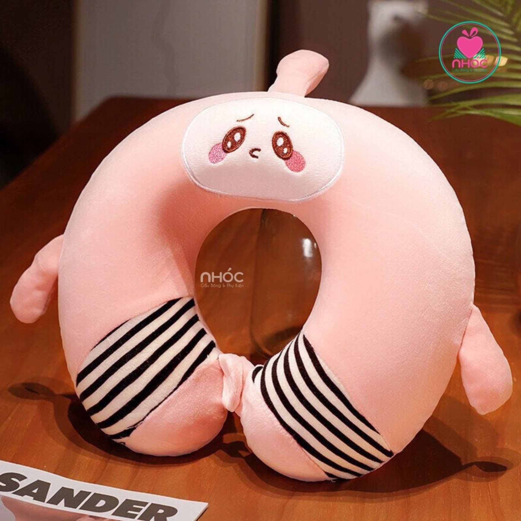 Gối kê cổ cao su non Egg Party Doll - Hồng - 16001