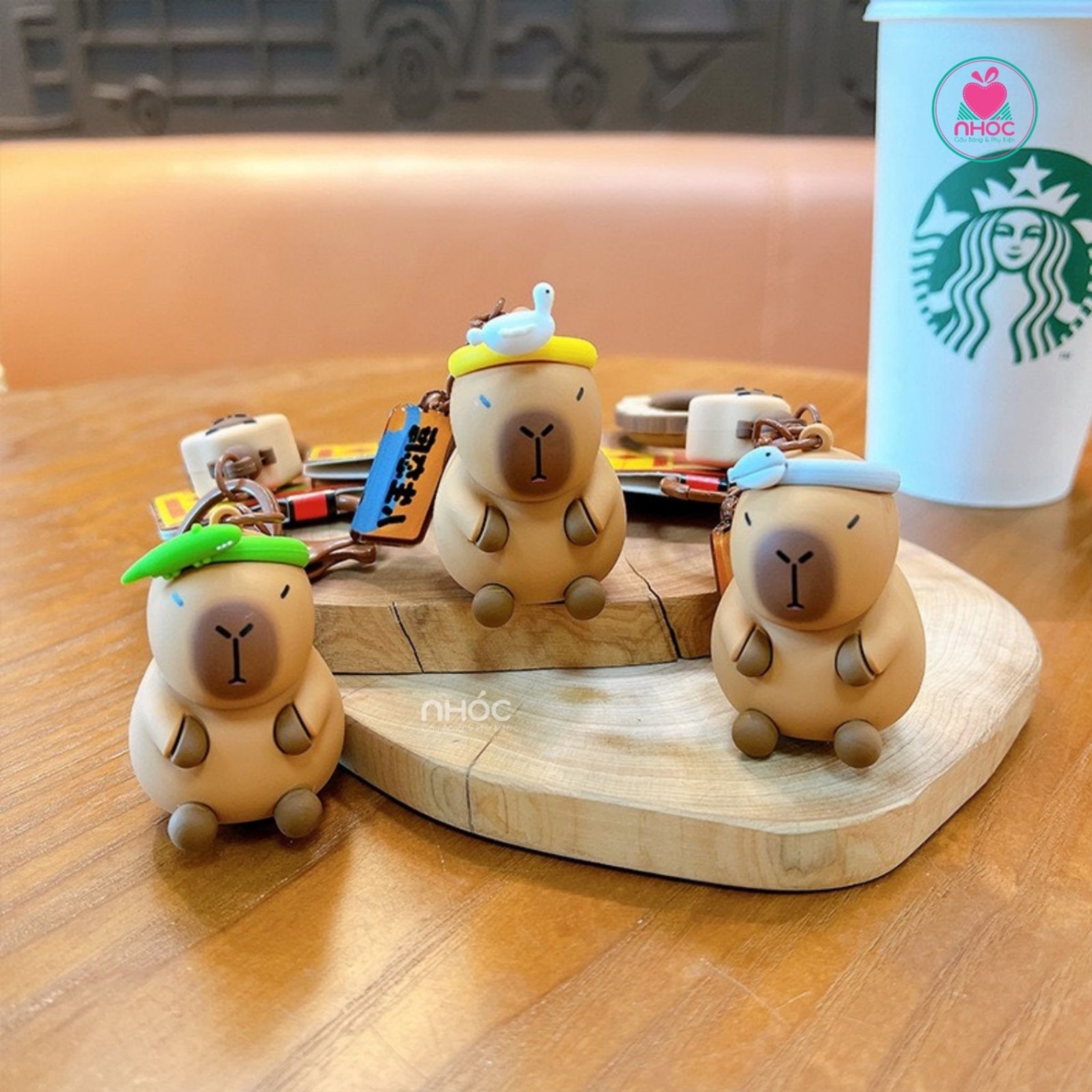 Móc khoá Poly Capybara đội thú OD - 7501