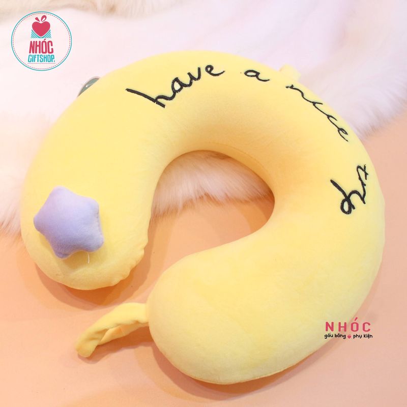 Gối kê cổ cao su non thêu chữ - Vàng - 16001