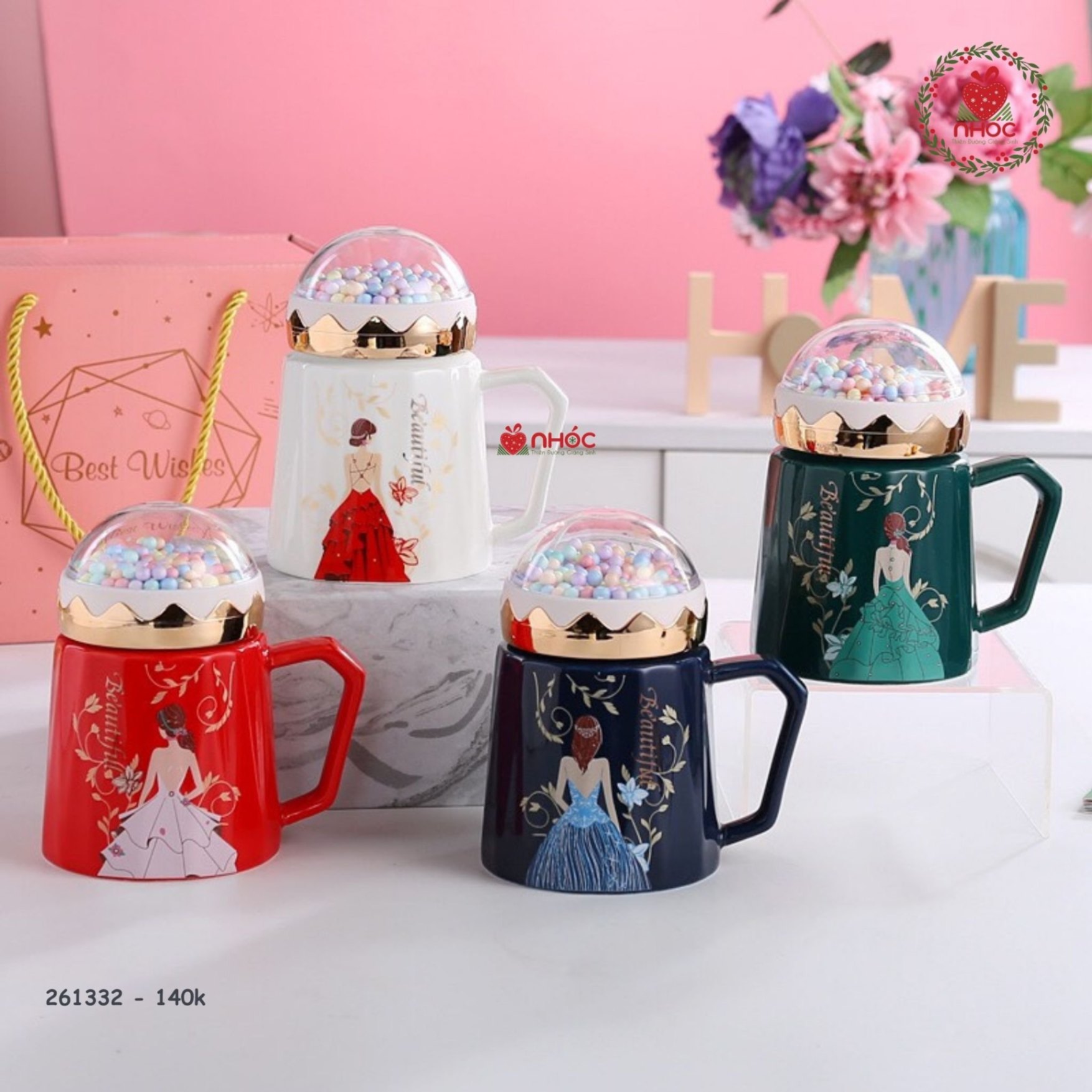 Ly sứ Noel nắp tuyết - Cô gái