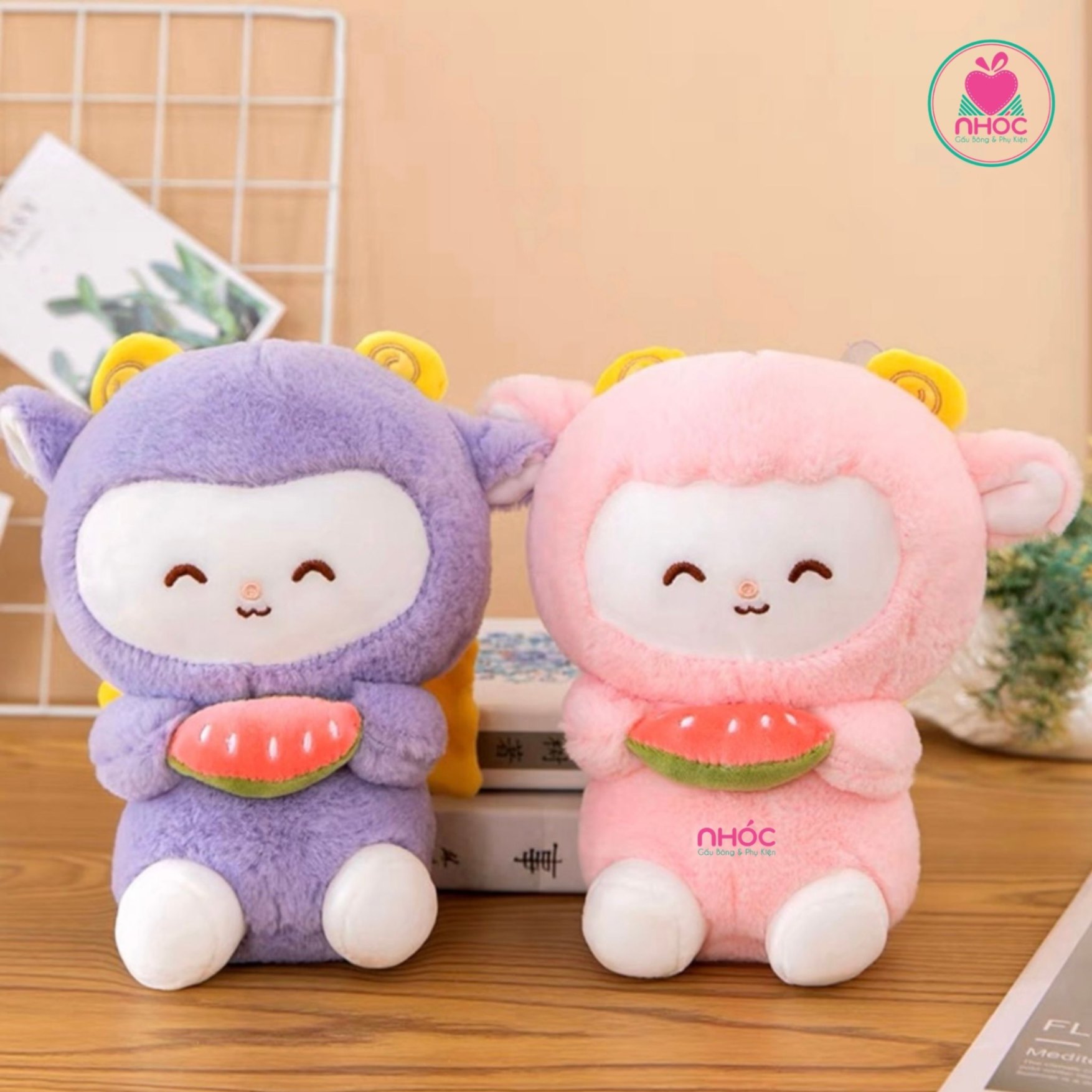 Thú bông nhỏ cừu ôm dưa hấu lông xù ngồi - 8501