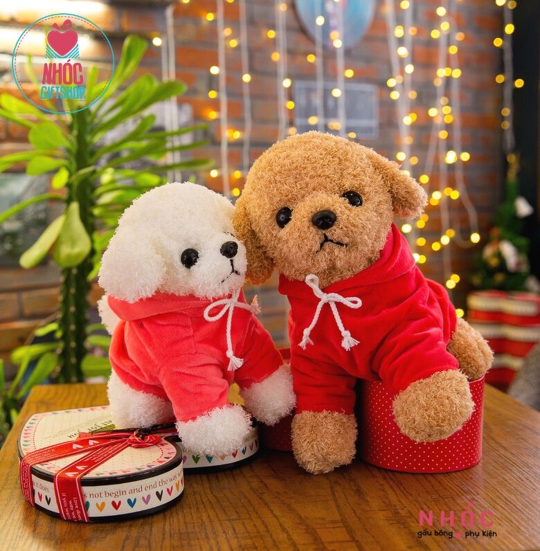 Thú bông chó Poodle mặc áo lông chỉ - 25160