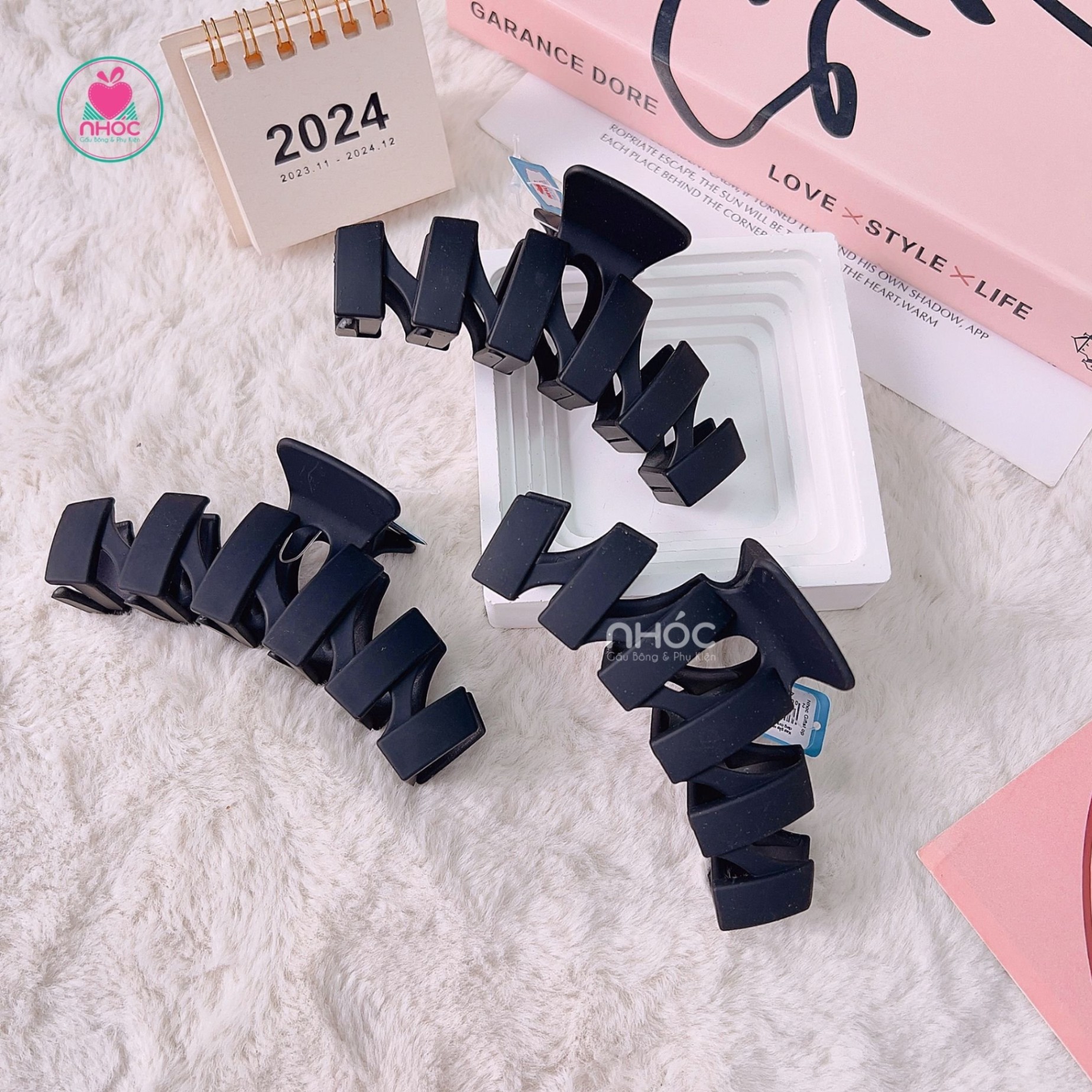 Kẹp gắp nhựa kiểu răng cưa 11cm - 4001