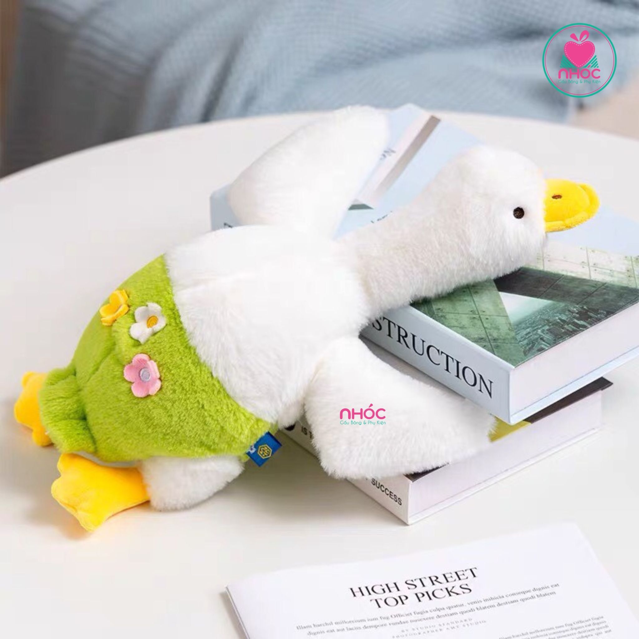 Thú bông nhỏ Vịt mặc quần xì đính hoa lông xù - Trắng - 11001