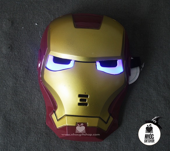 Mặt nạ nhựa TE có đèn - Siêu nhân Iron man - 8001