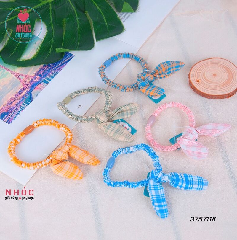 Cột tóc teen vải nhúng nơ tai thỏ caro lớn - 2001