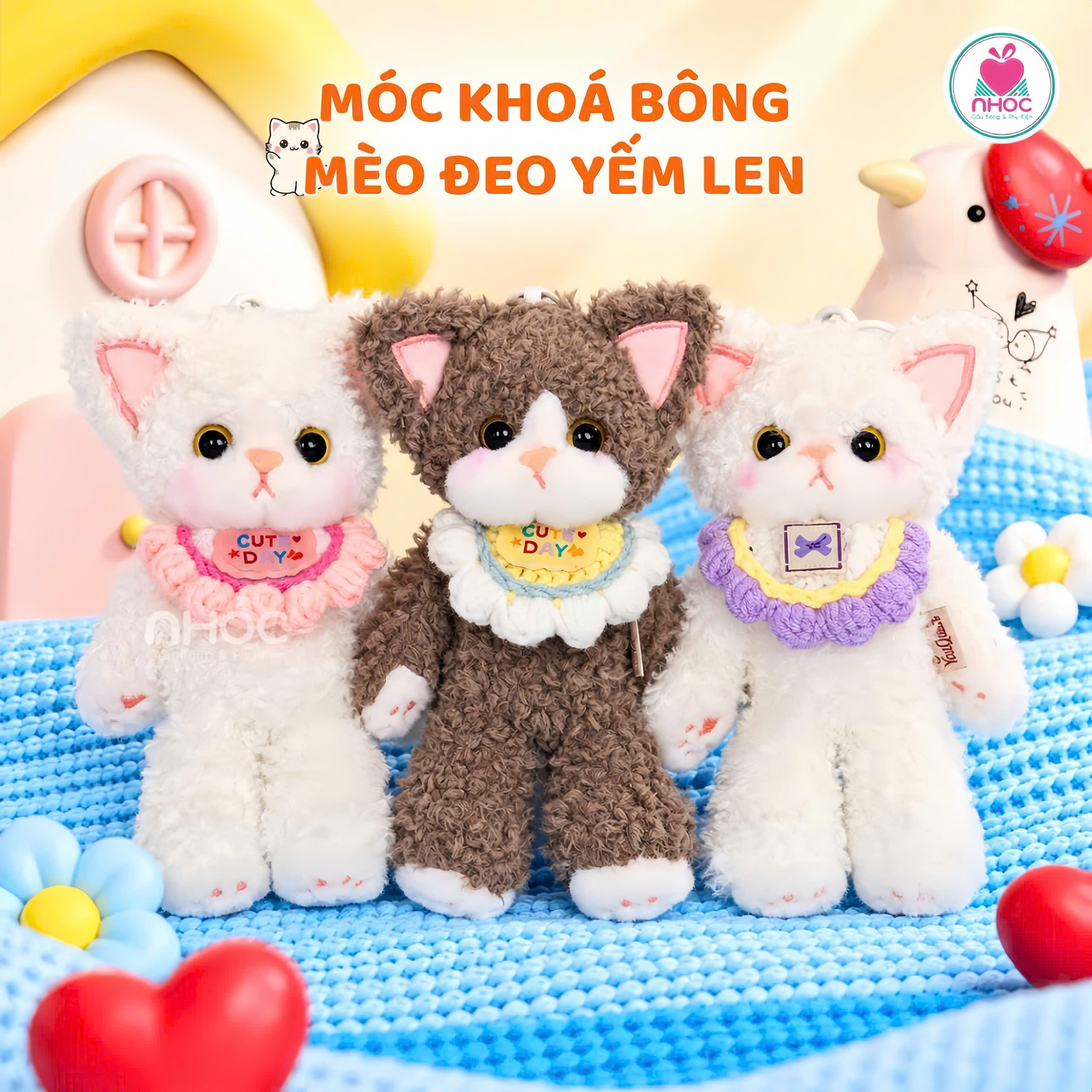 Móc khoá bông Mèo đeo yếm len lông xoắn đứng