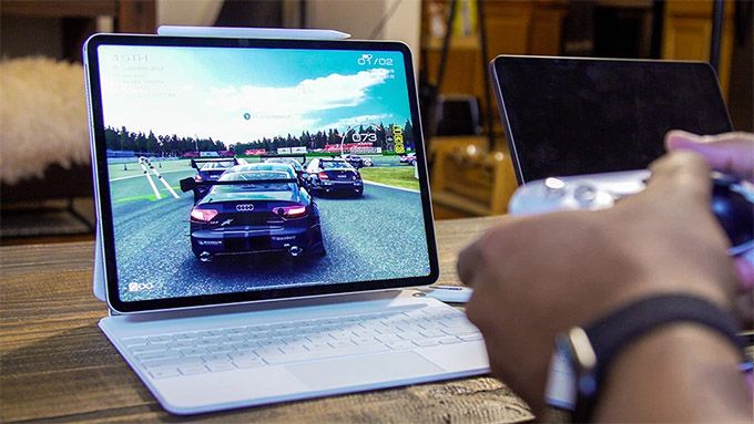 So sánh Apple iPad Pro M1 với Huawei MateBook E và Microsoft Surface Pro 8