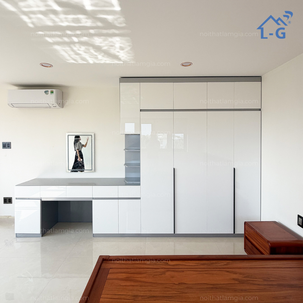Tủ Quần Áo Nhựa VinCoPro Cánh Acrylic Bàn Trang Điểm Treo (TQANVCABTDT)