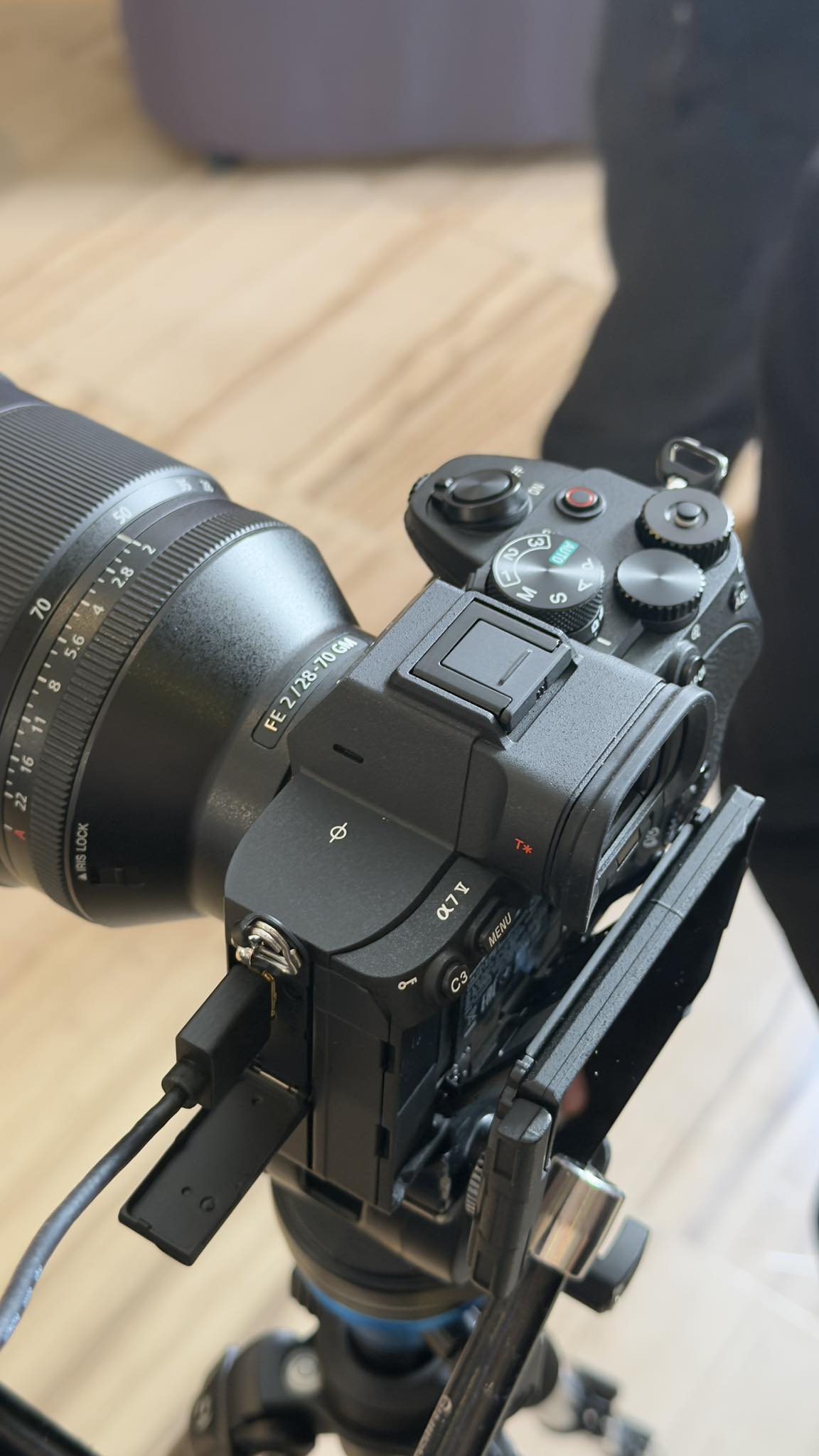 Sony-da-chinh-thuc-cong-bo-ra-mat-Sony-A7-V-hom-nay-2-12-2025-_589885948_1127062982593012_6207282617617256080_n-1.jpg