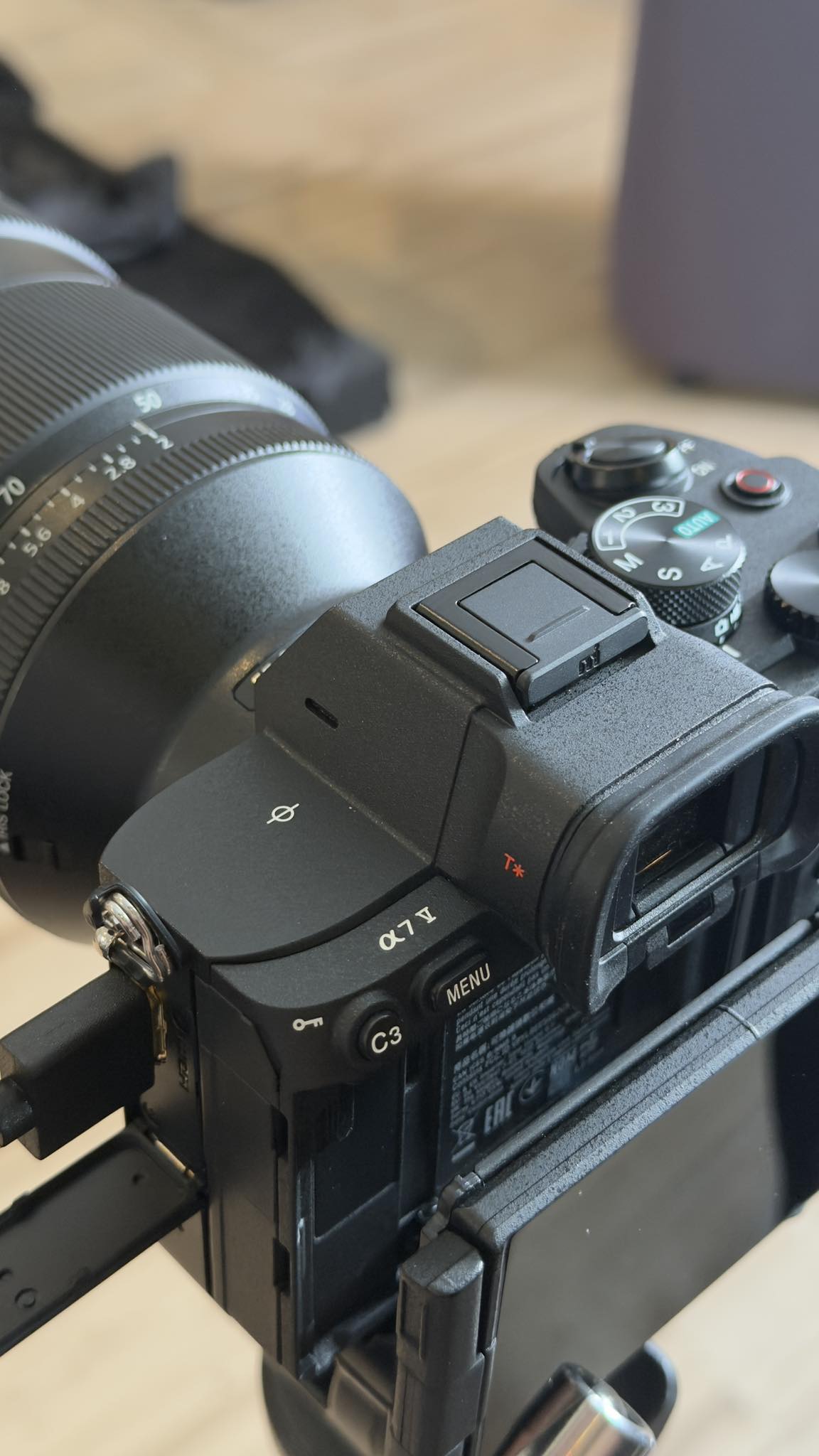 Sony-da-chinh-thuc-cong-bo-ra-mat-Sony-A7-V-hom-nay-2-12-2025-_590268399_1587281869133729_9001166160977422090_n.jpg