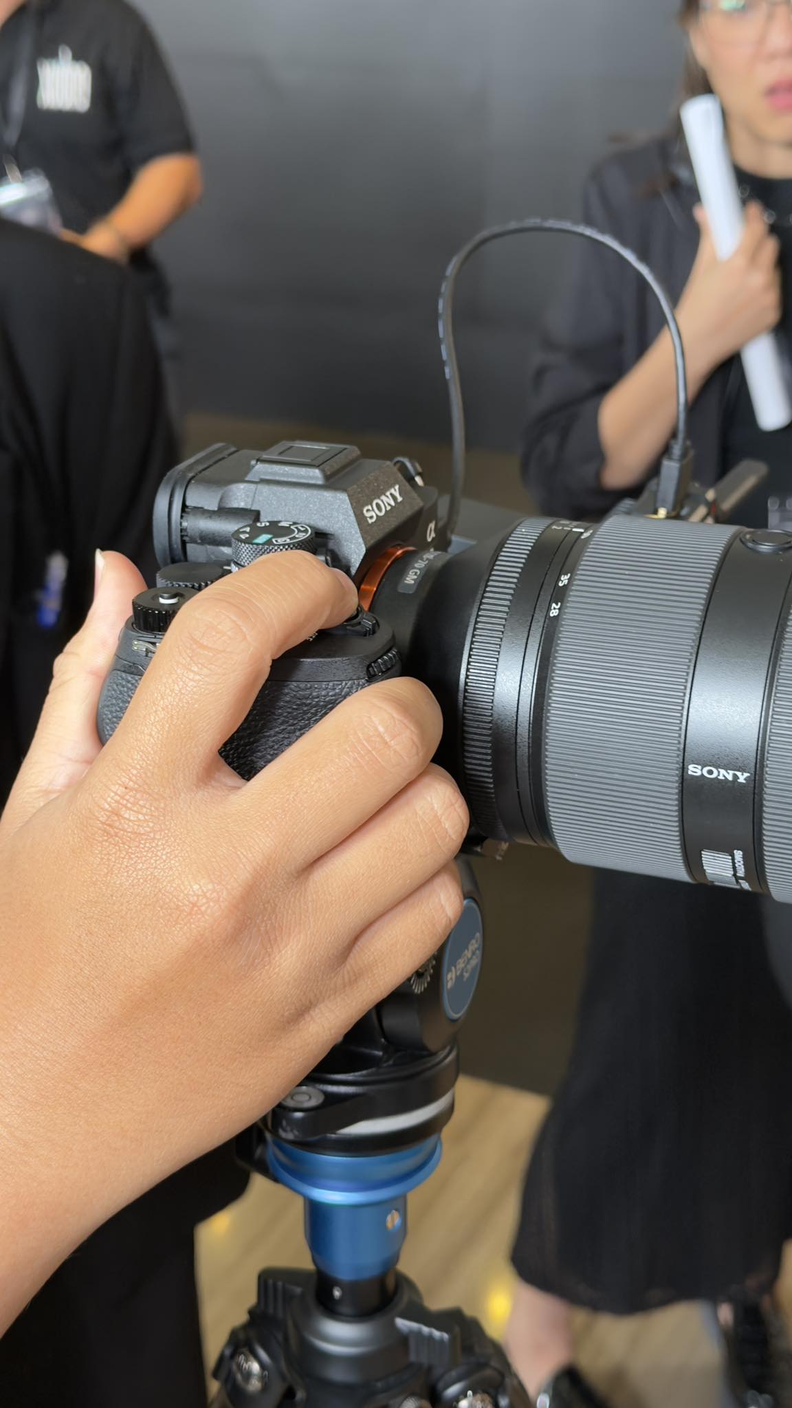 Sony-da-chinh-thuc-cong-bo-ra-mat-Sony-A7-V-hom-nay-2-12-2025-_590722886_832324809528211_6941093141823025561_n-1.jpg