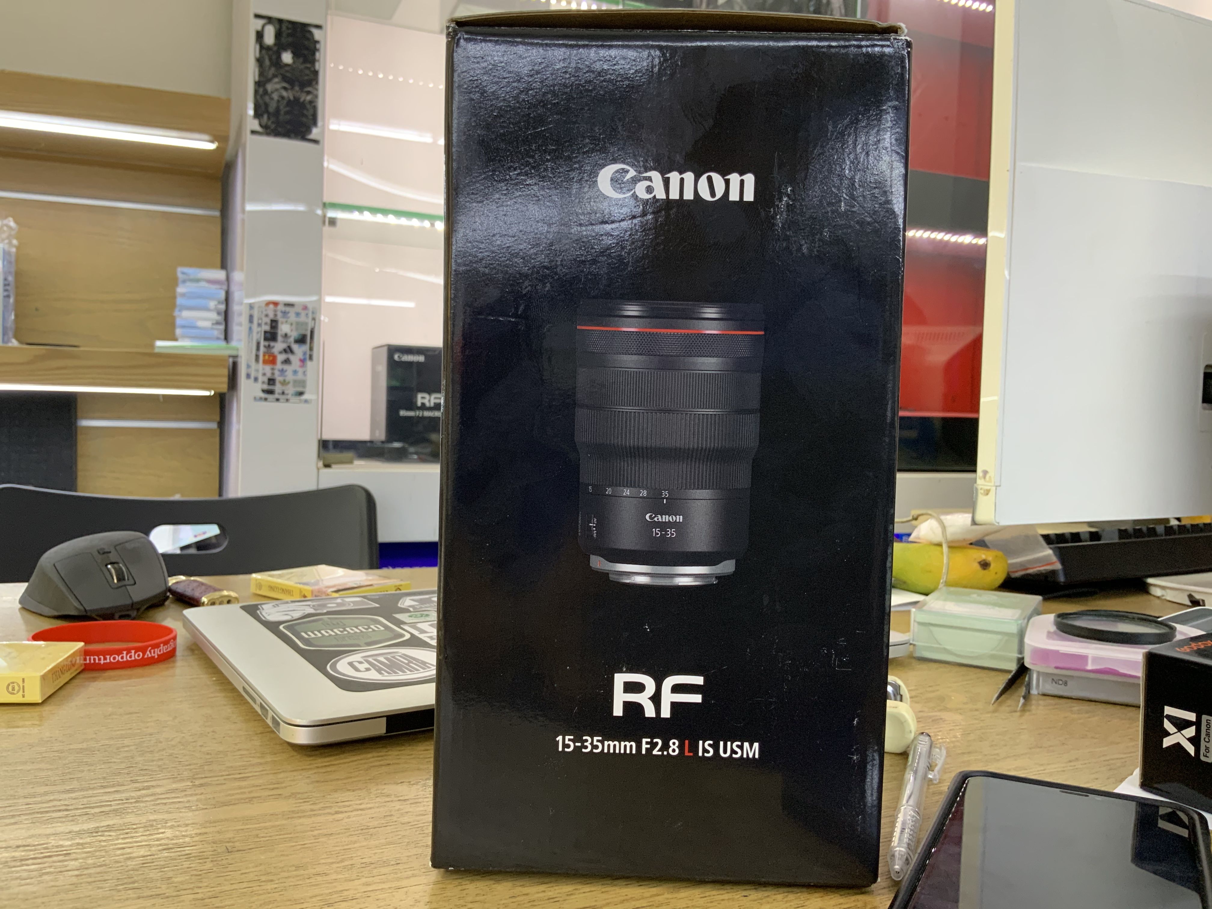 Ống Kính Canon RF 15-35mm F2.8L IS USM