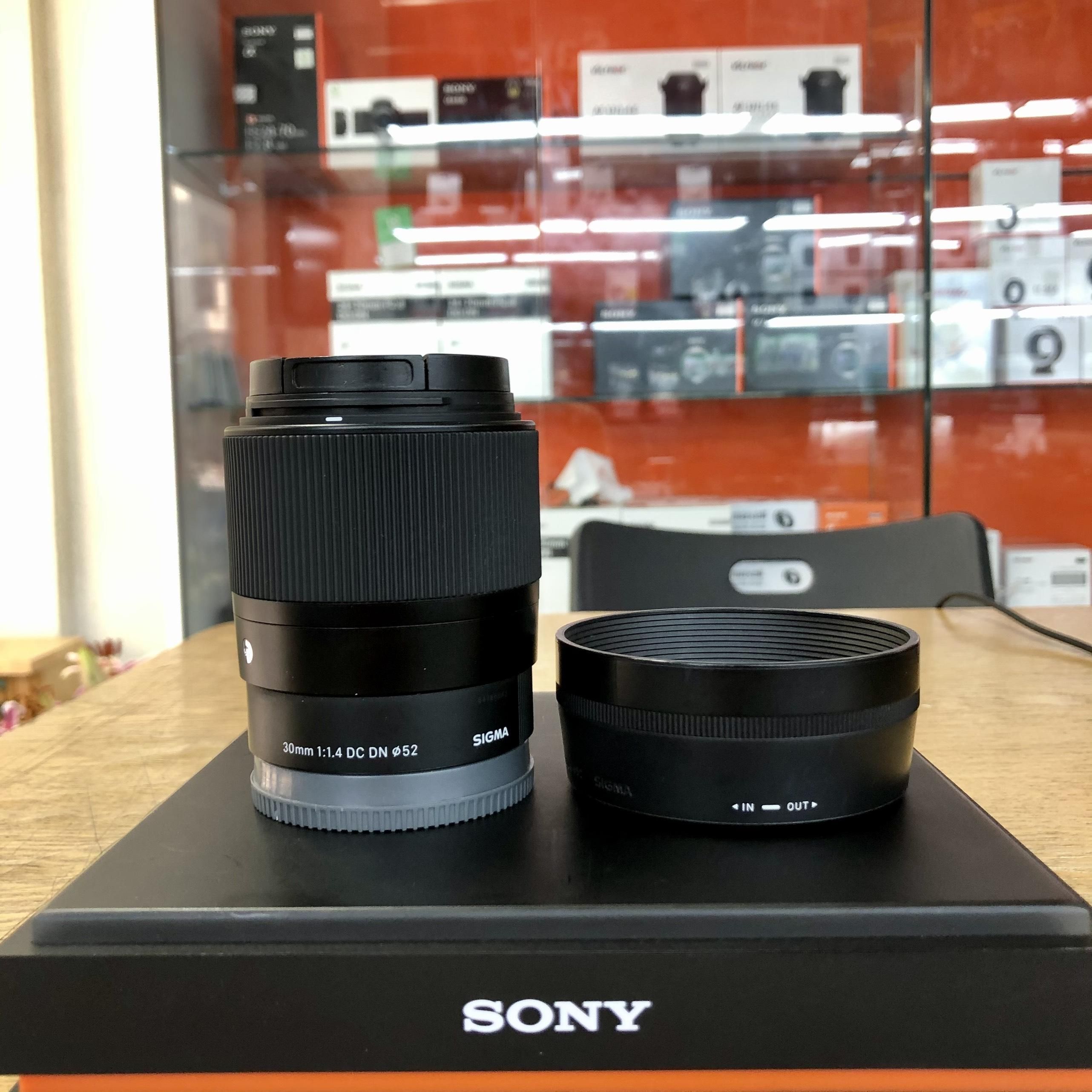 Ống kính Sigma 30mm f1.4 DC DN for Sony - Cũ