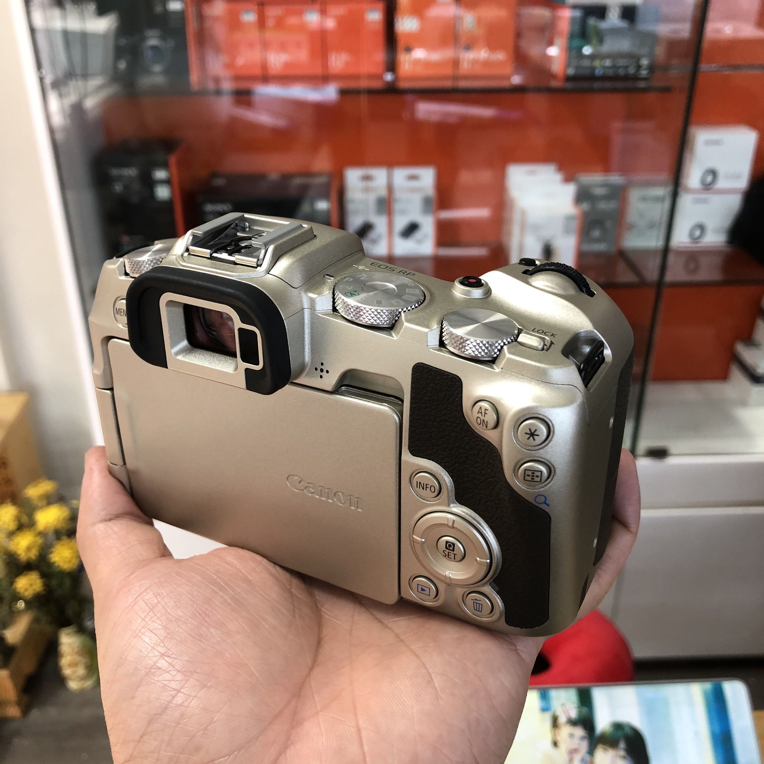 Máy ảnh Canon EOS RP Gold Body - 2nd