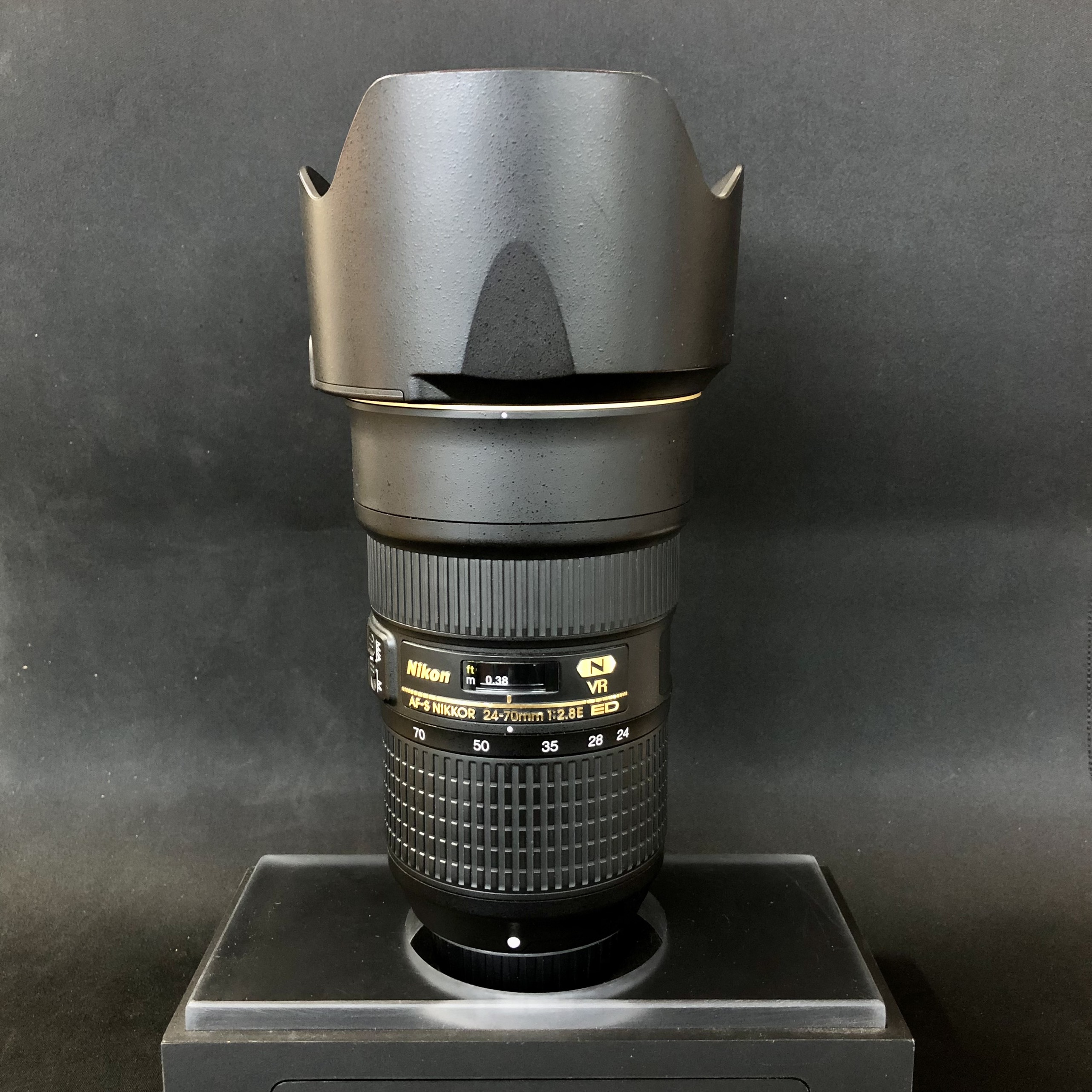 Ống kính Nikon AF-S 24-70mm f/2.8E ED VR Nano - CŨ