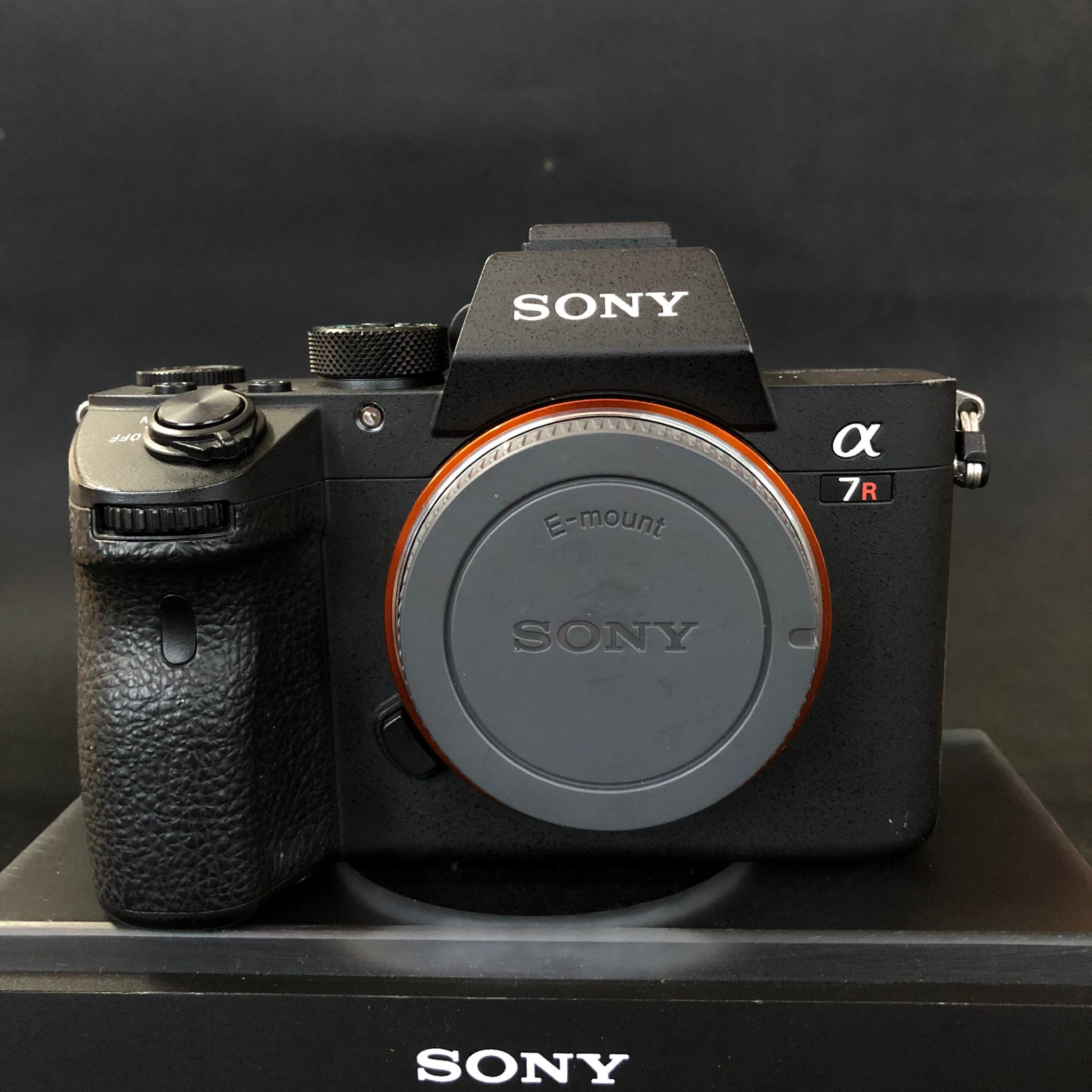 Máy ảnh Sony A7RM3 Cũ