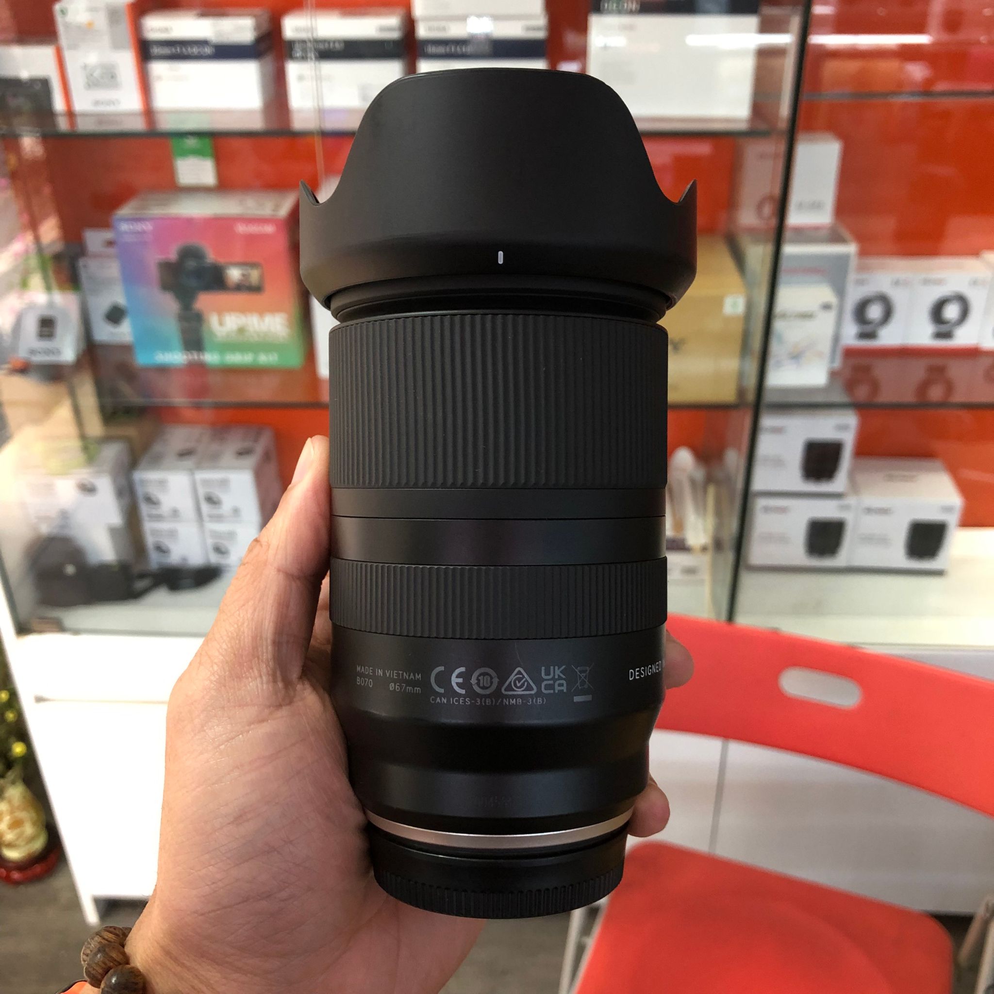 Tamron 17-70mm f/2.8 Di III-A VC RXD For Fuji - CŨ