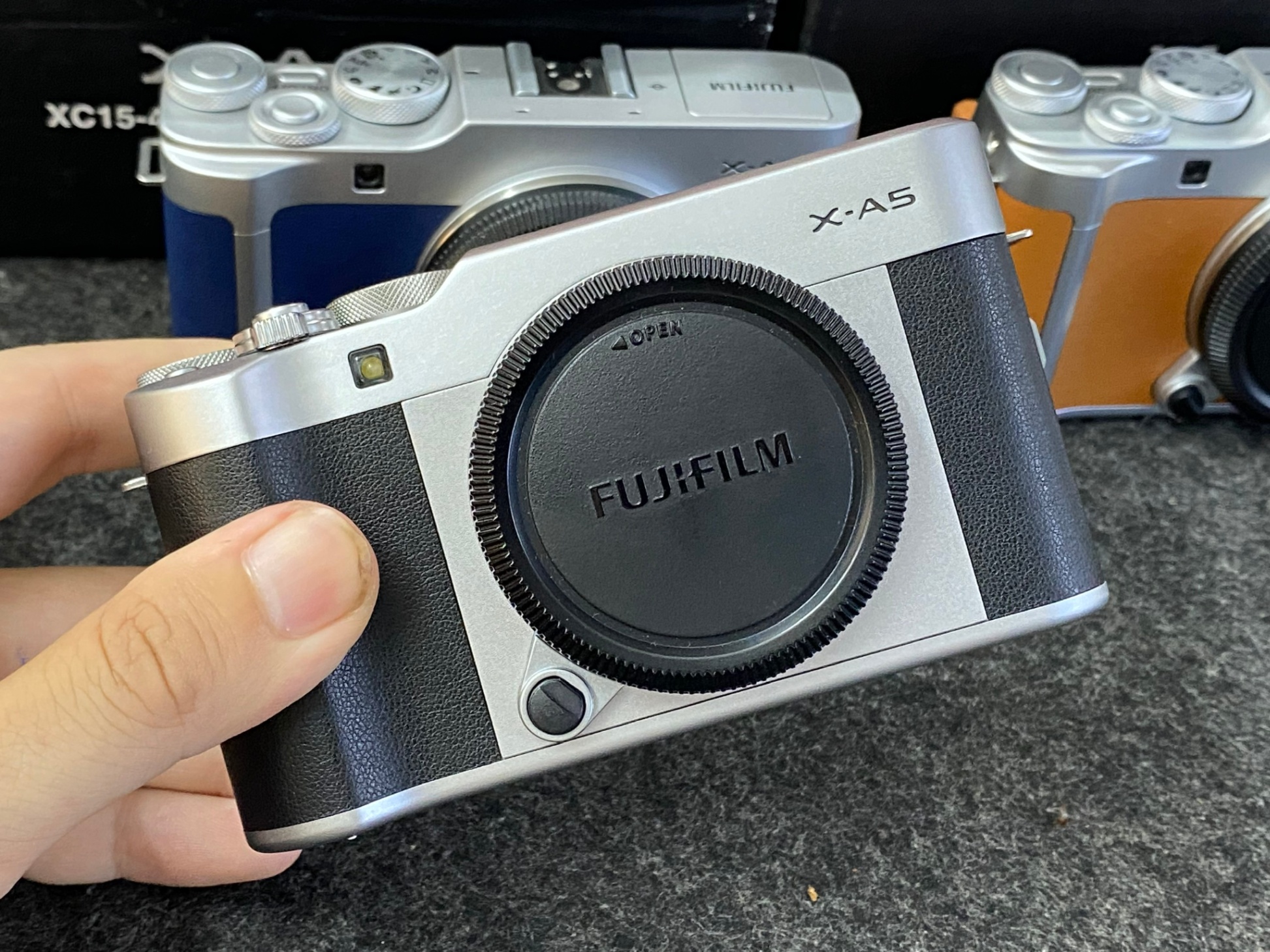 Máy ảnh Fuji X-A5 Body ( Black ) - CŨ