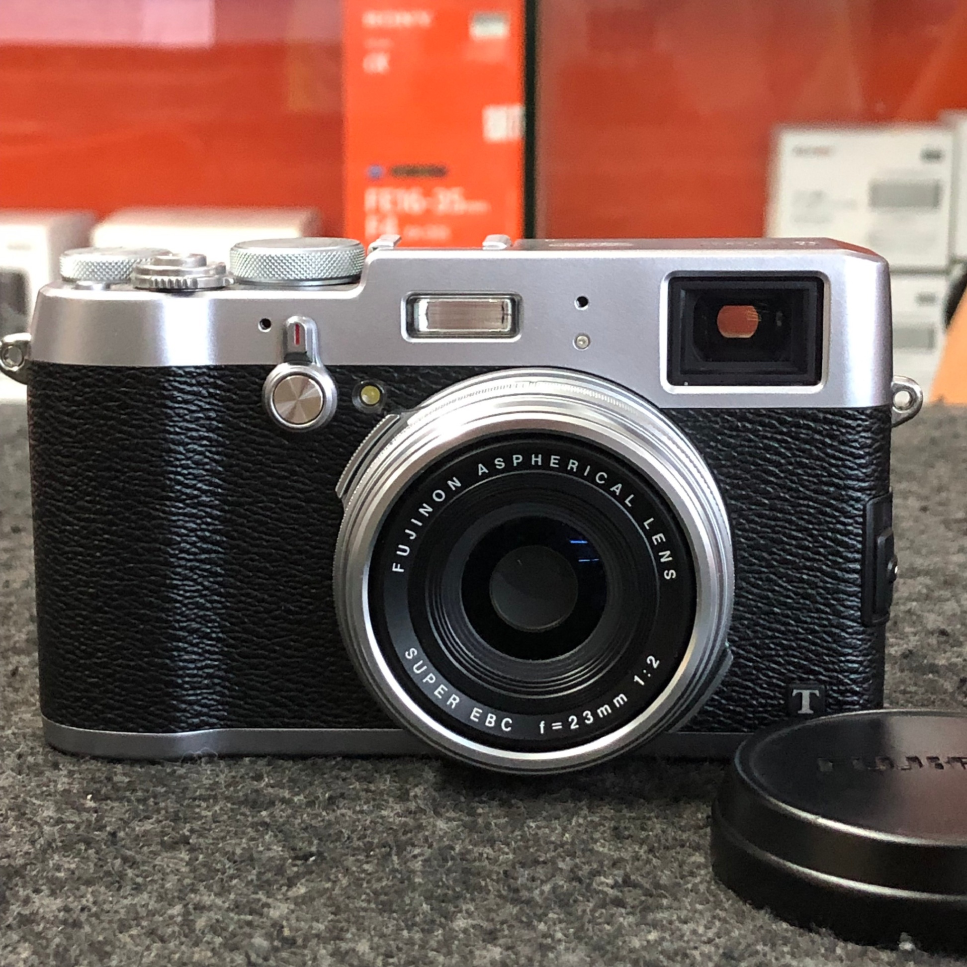 Máy ảnh Fujifilm X100T ( Silver ) - Cũ