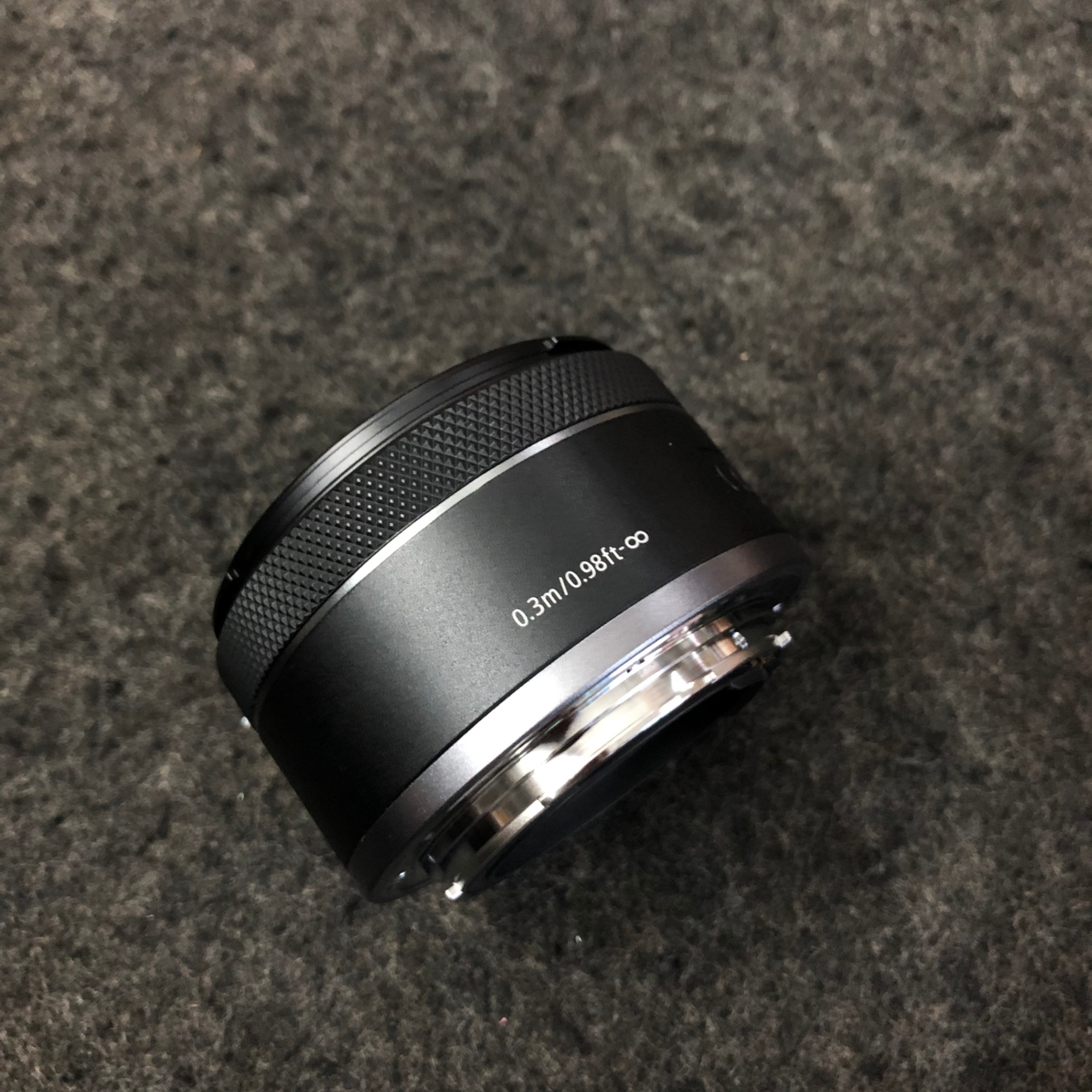 Ống kính Canon RF 50mm F1.8 STM - CŨ