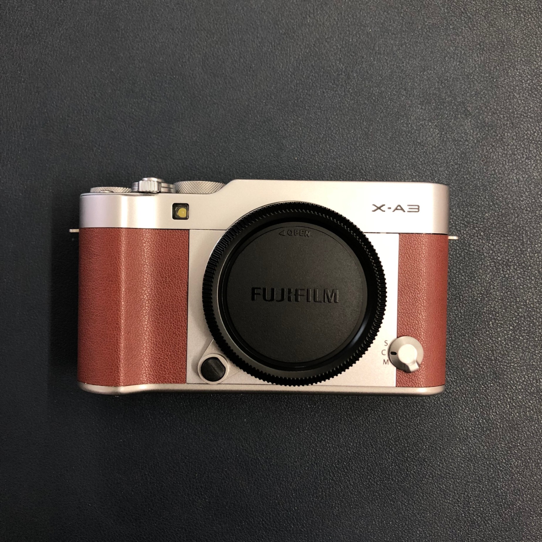 Máy ảnh Fujifilm X-A3 Body ( Brown ) - Cũ