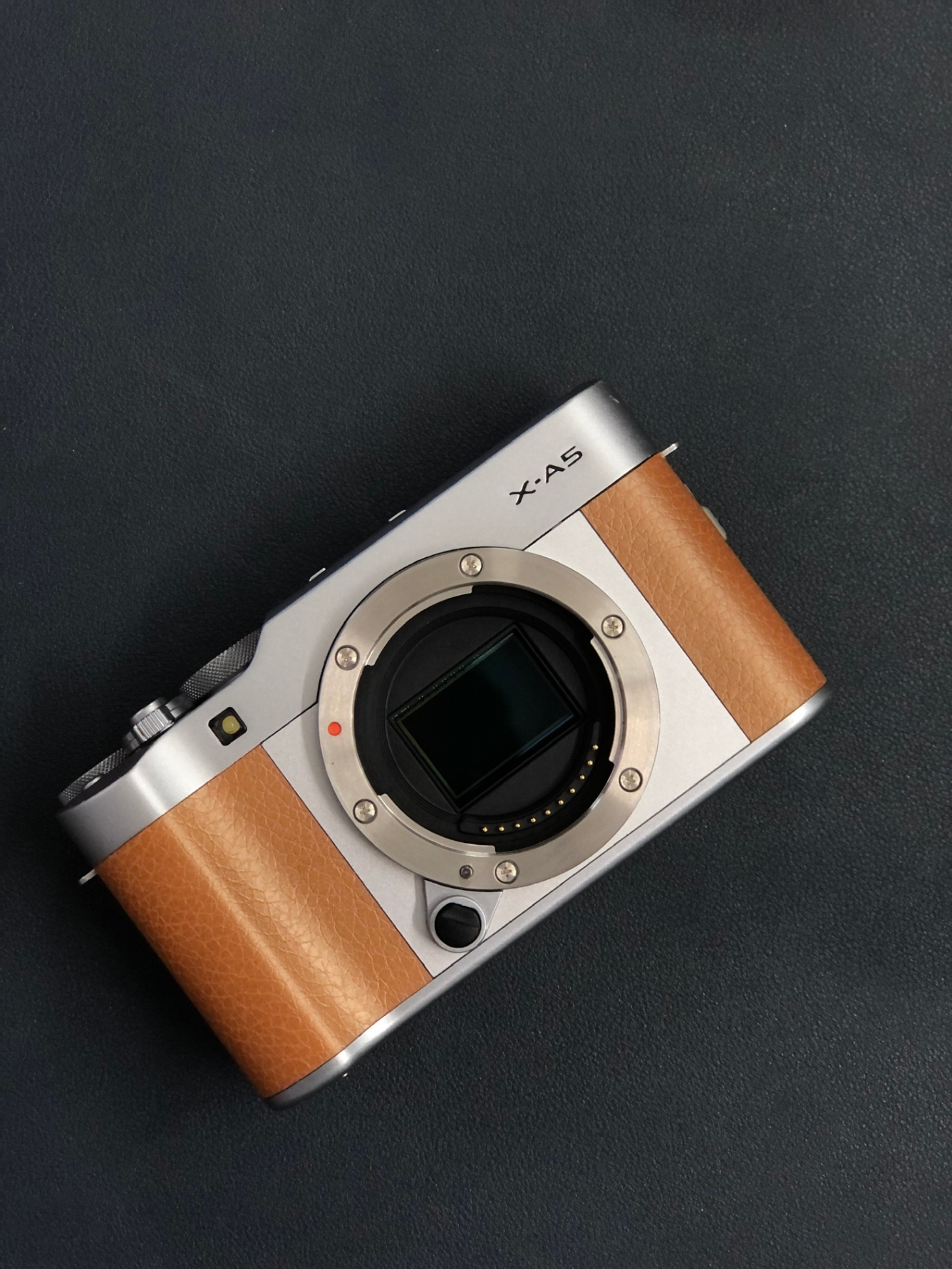 Máy ảnh Fuji X-A5 Body ( Camel ) - CŨ