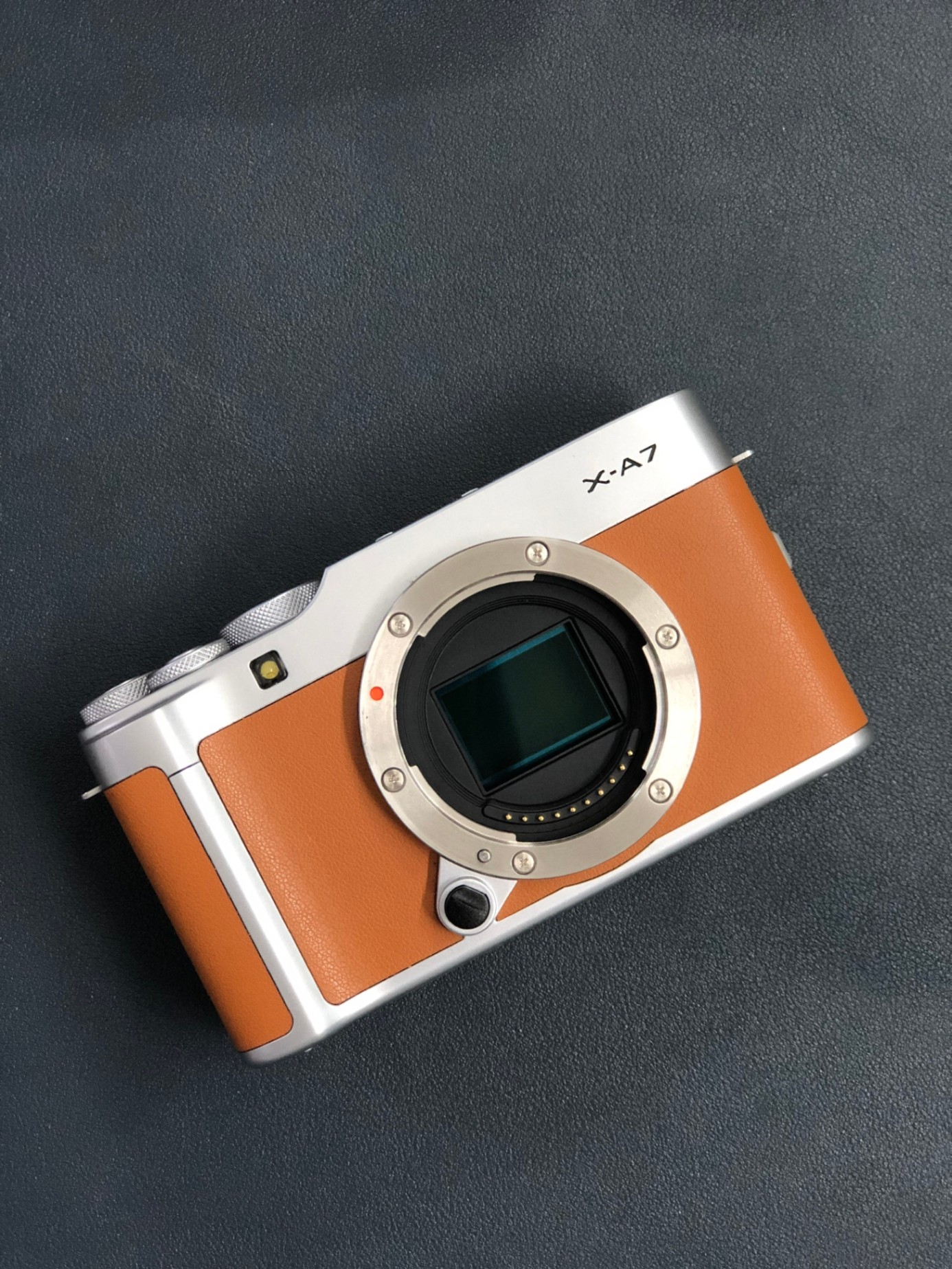 Máy ảnh Fujifilm X-A7 body (Camel) - CŨ
