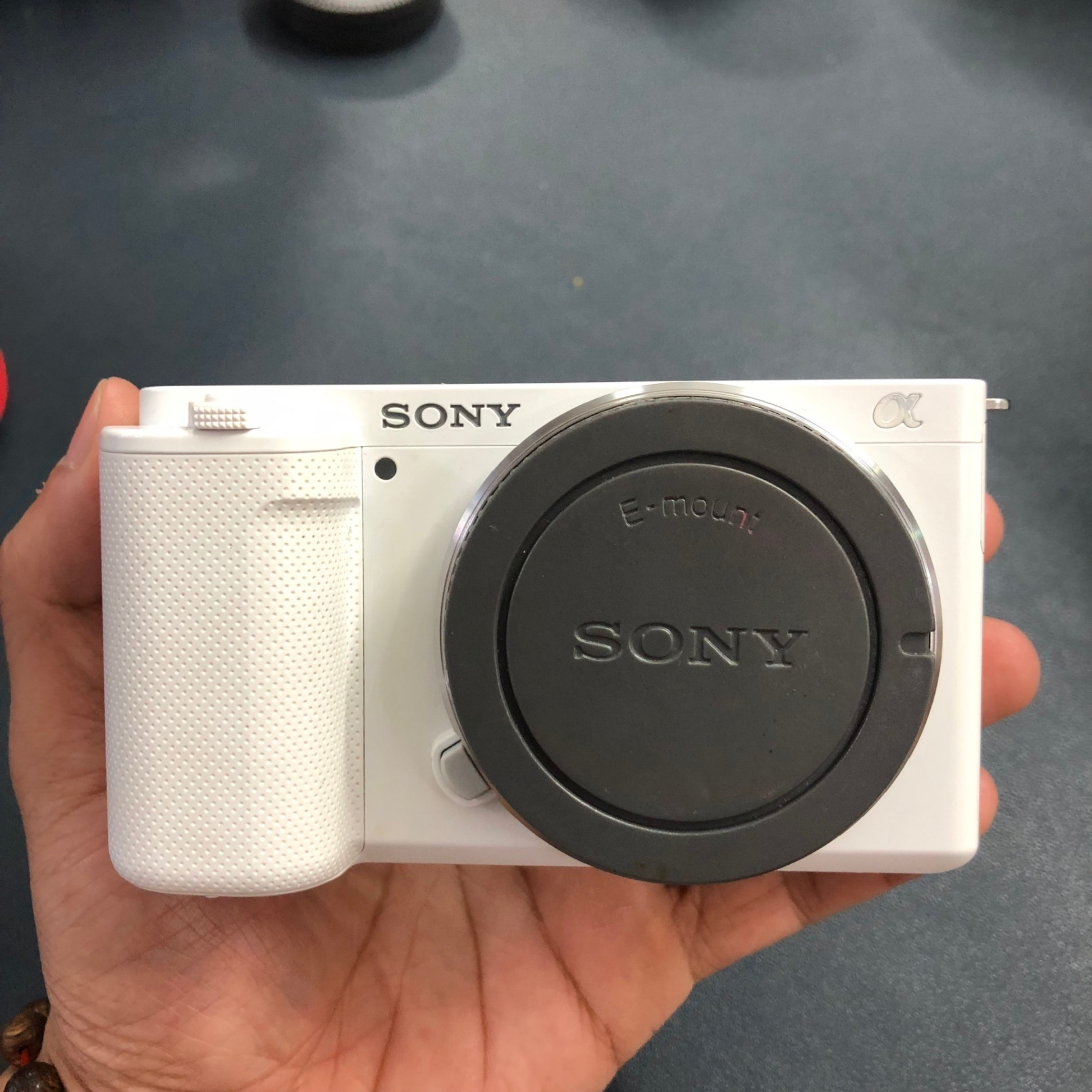 Máy Ảnh Sony ZV-E10 (Body) - White - Cũ