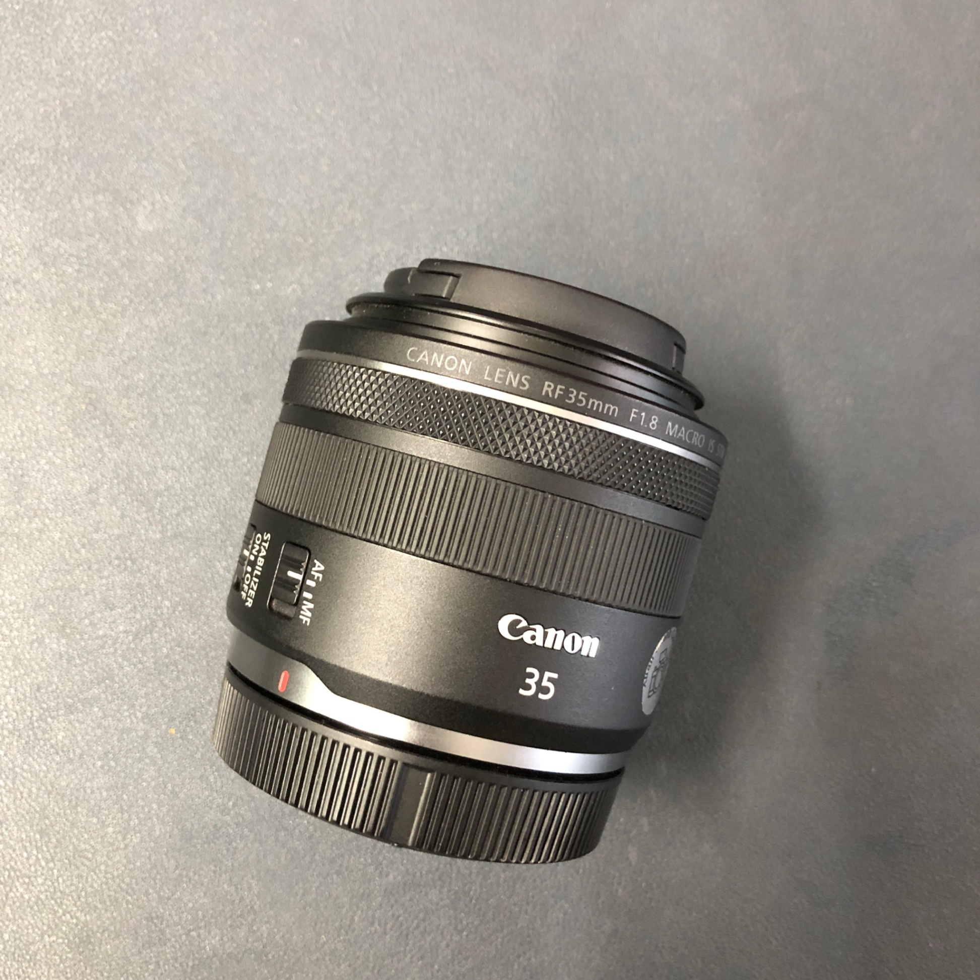 Ống kính Canon RF 35mm F1.8STM - CŨ