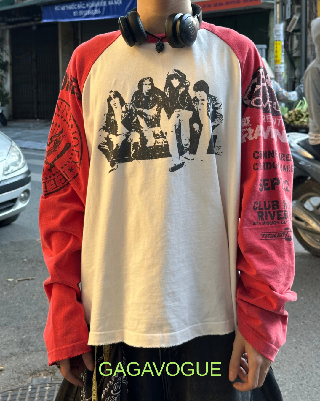 GAGAVOGUE VINTAGE RAGLAN GRAPHIC LONG SLEEVE