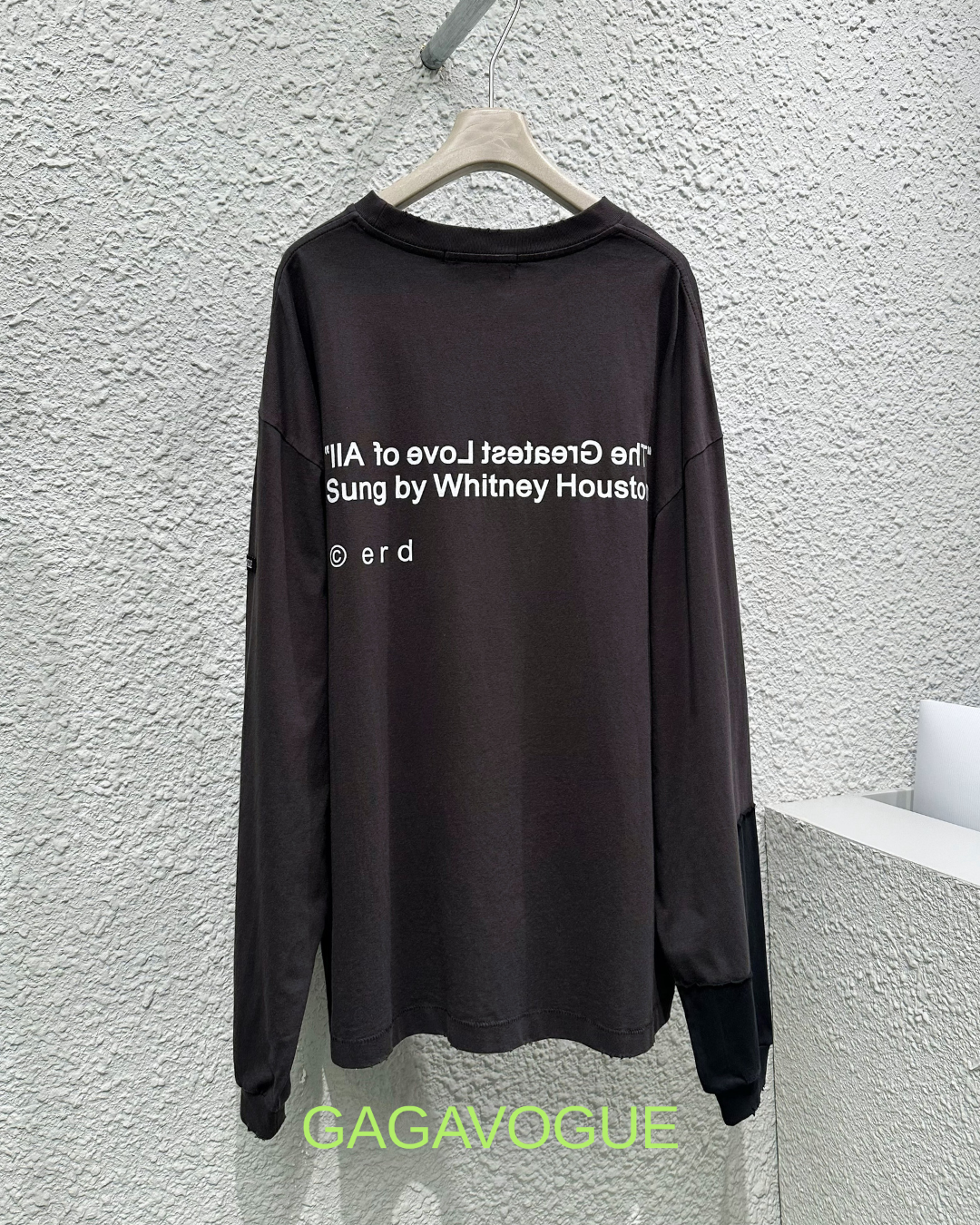 GAGAVOGUE VINTAGE TYPOGRAPHY GRAPHIC LONG SLEEVE TEE