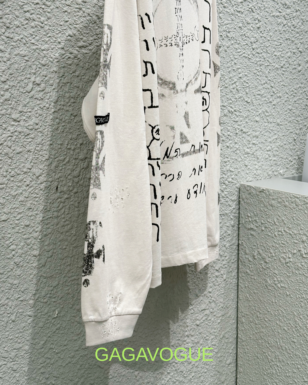 GAGAVOGUE DÉRANGEMENT À X ARCHIVE GRAPHIC SWEATSHIRT