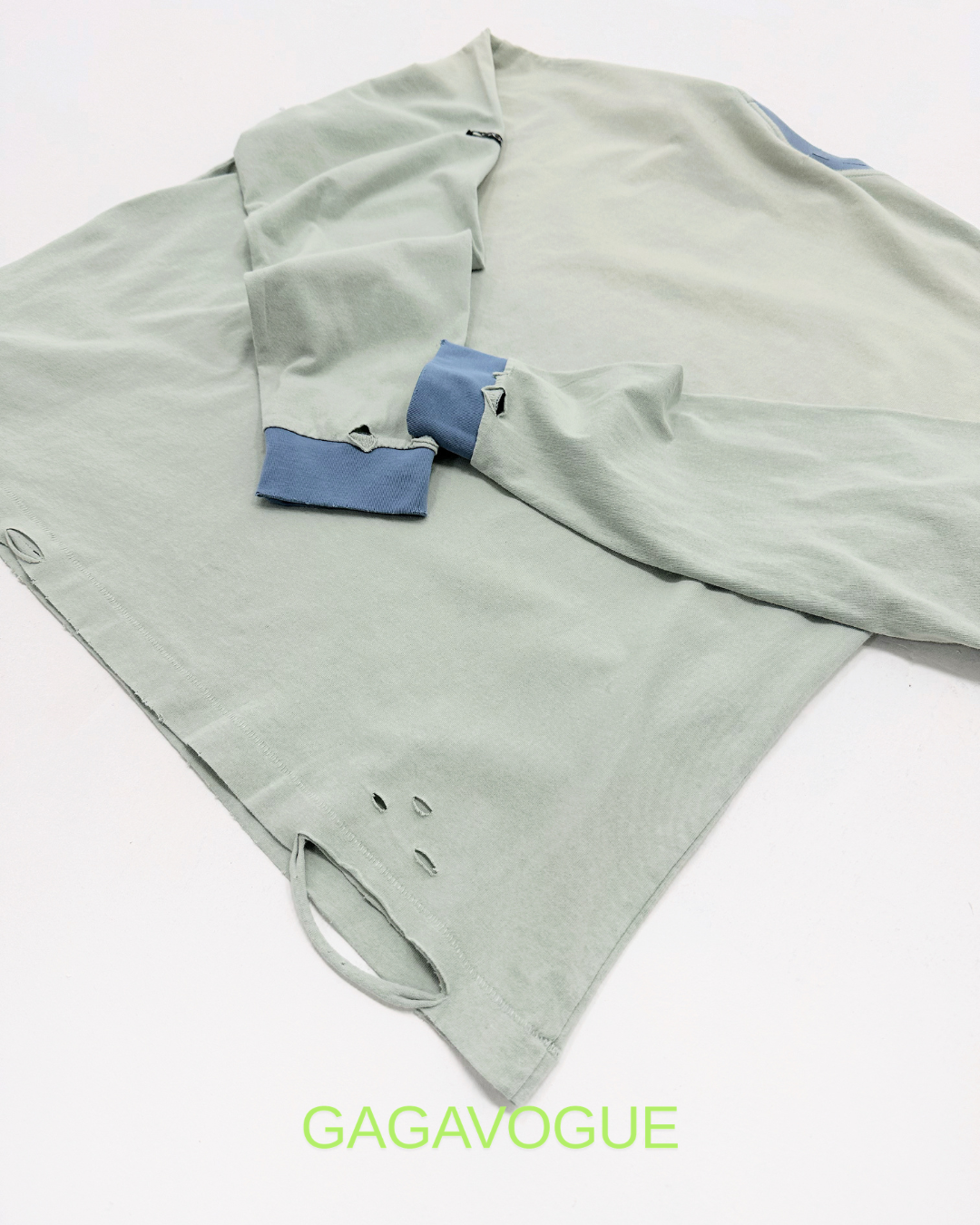 GAGAVOGUE VINTAGE MINT DISTRESSED LONG SLEEVE TEE