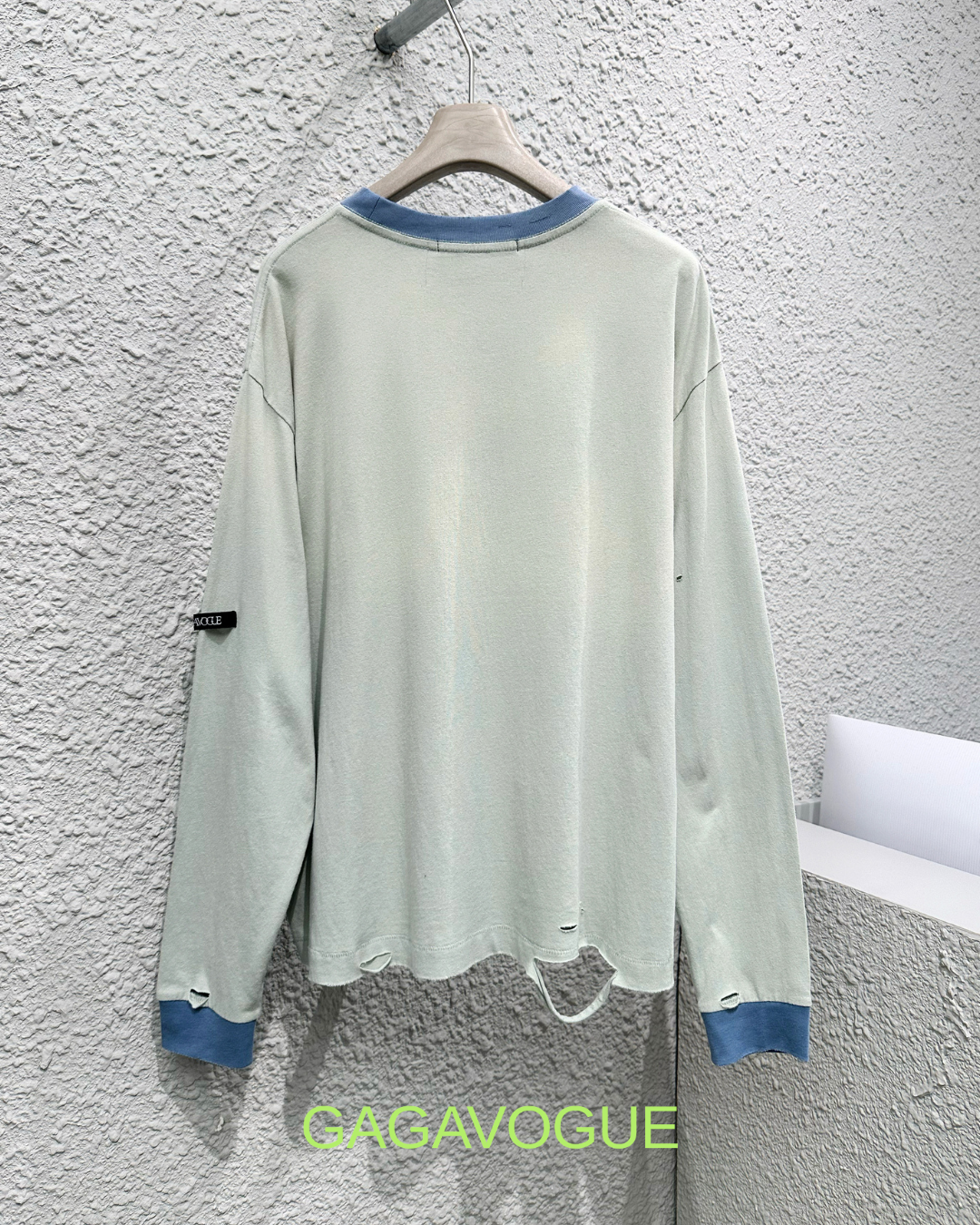 GAGAVOGUE VINTAGE MINT DISTRESSED LONG SLEEVE TEE