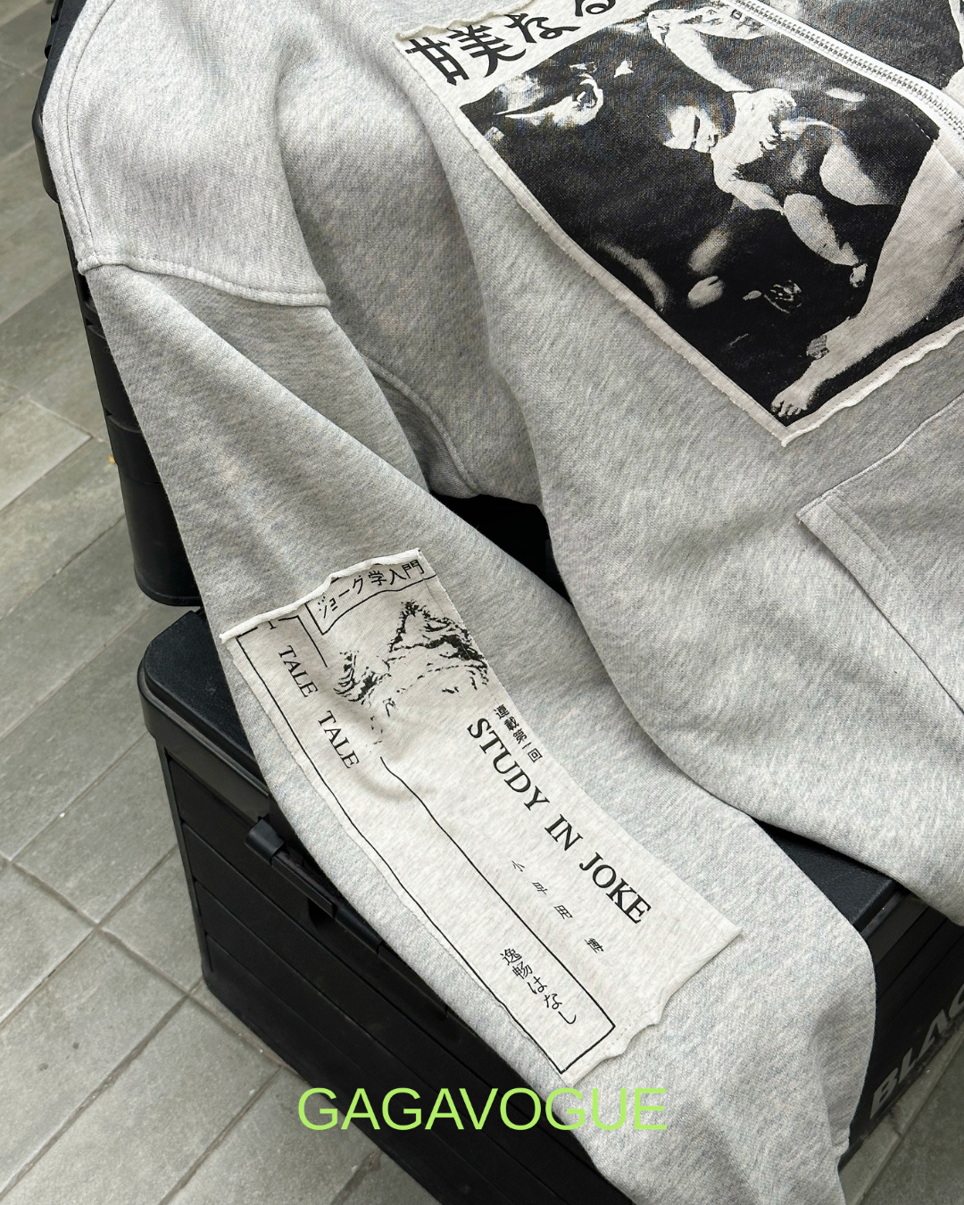 GAGAVOGUE VINTAGE GRAPHIC ZIP HOODIE
