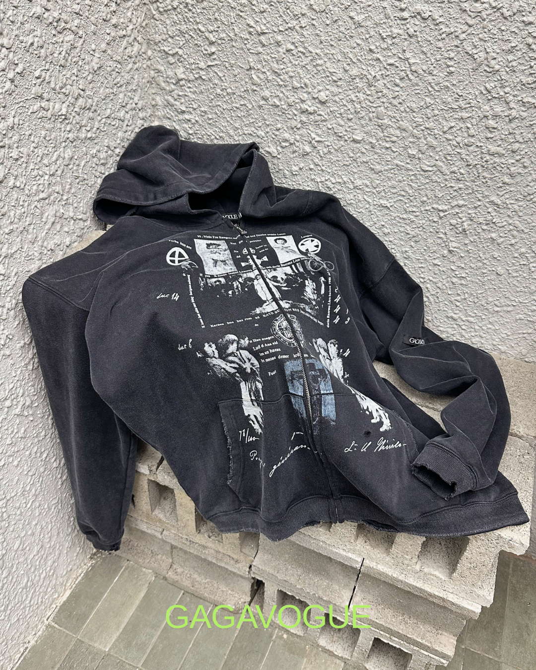 GAGAVOGUE VINTAGE COLLAGE ZIP HOODIE