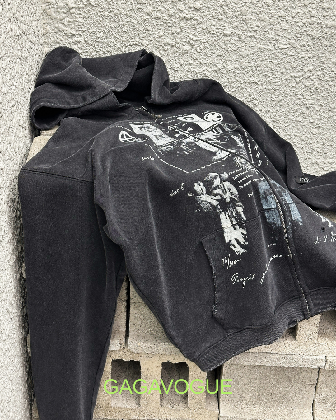 GAGAVOGUE VINTAGE COLLAGE ZIP HOODIE