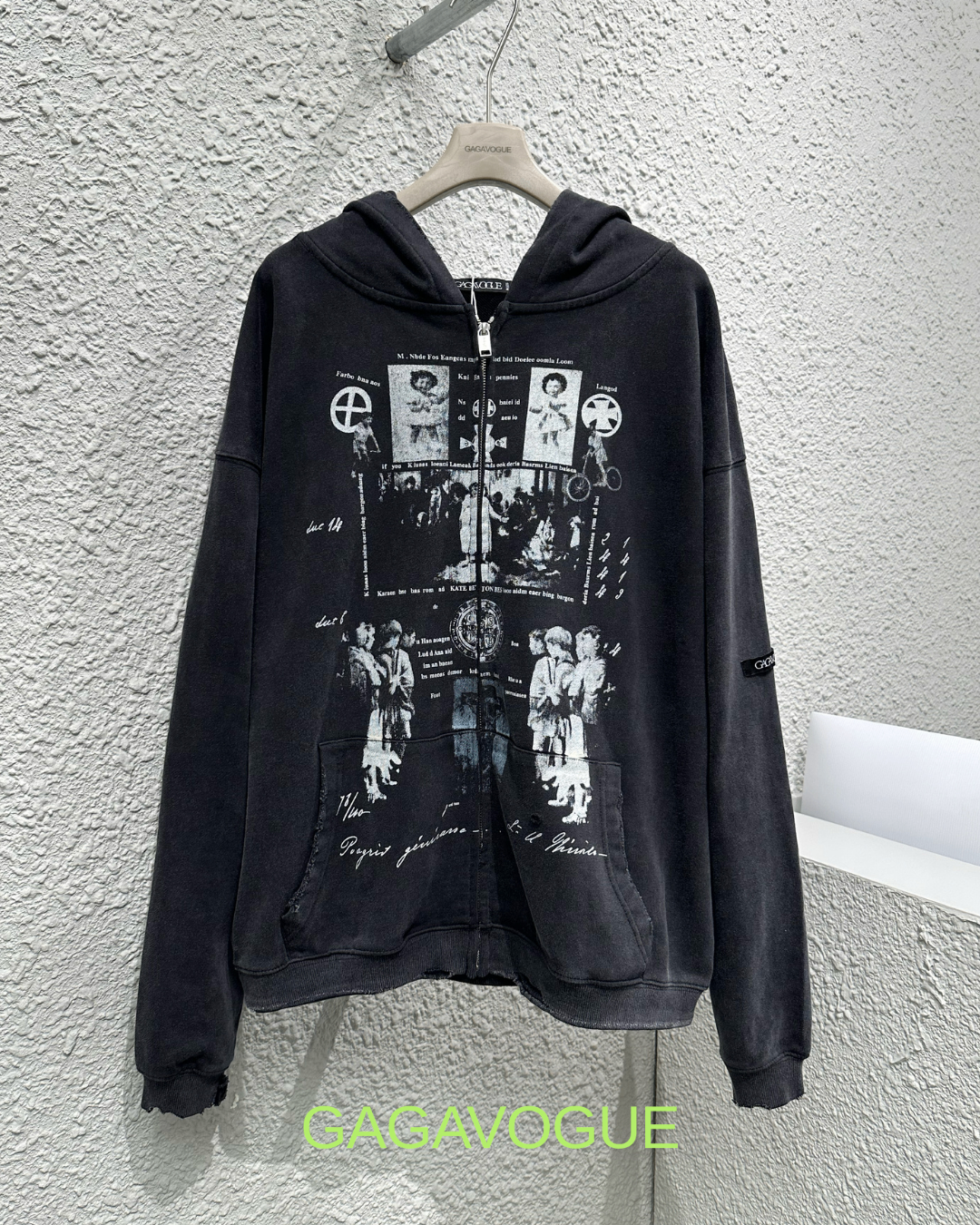 GAGAVOGUE VINTAGE COLLAGE ZIP HOODIE